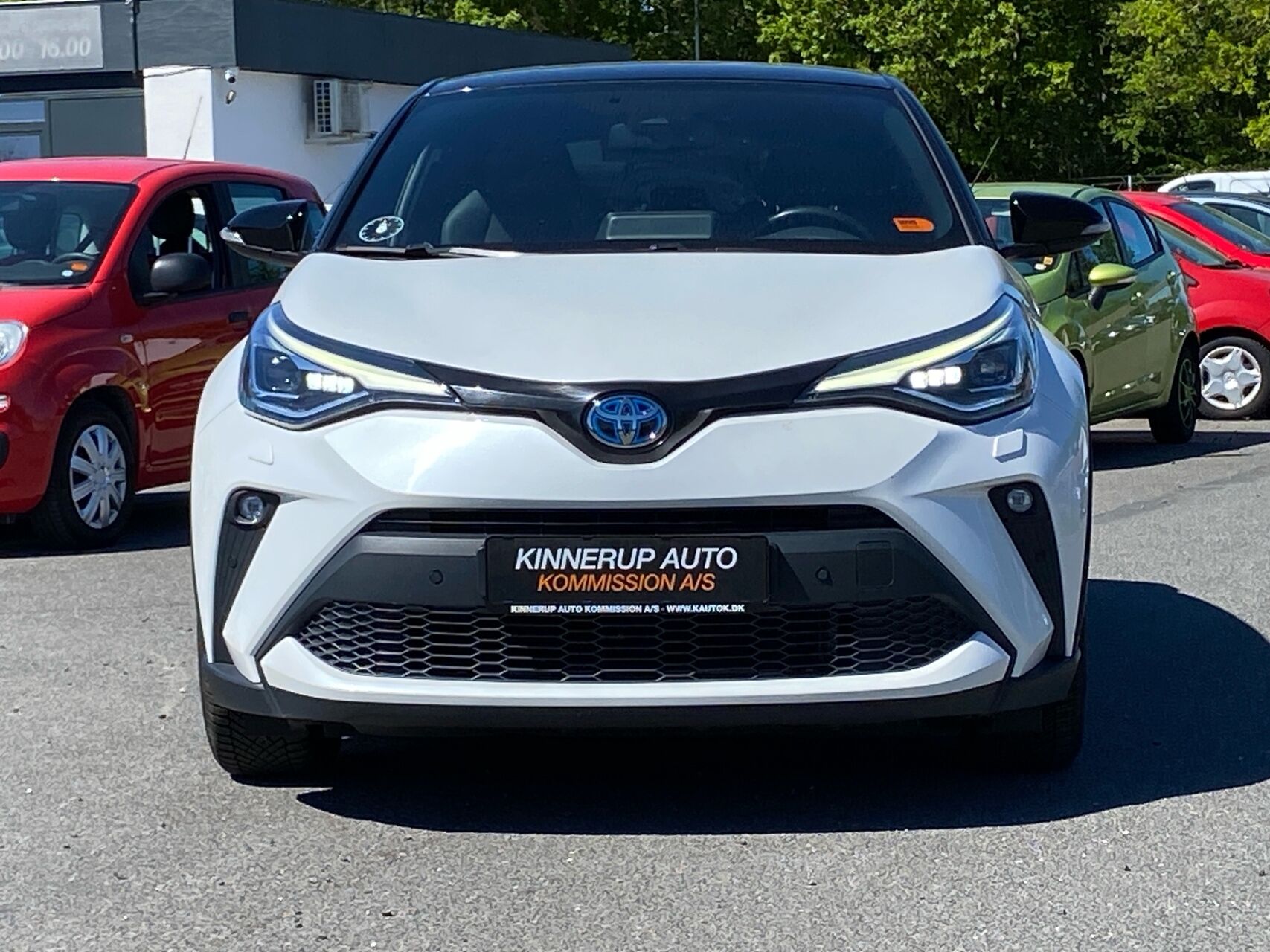 Billede af Toyota C-HR 1,8 Hybrid C-LUB Premium Multidrive S 122HK 5d Aut.