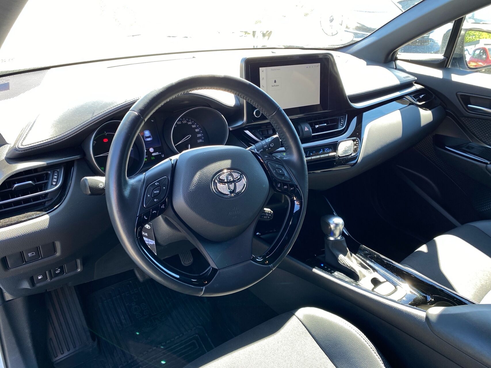 Billede af Toyota C-HR 1,8 Hybrid C-LUB Premium Multidrive S 122HK 5d Aut.