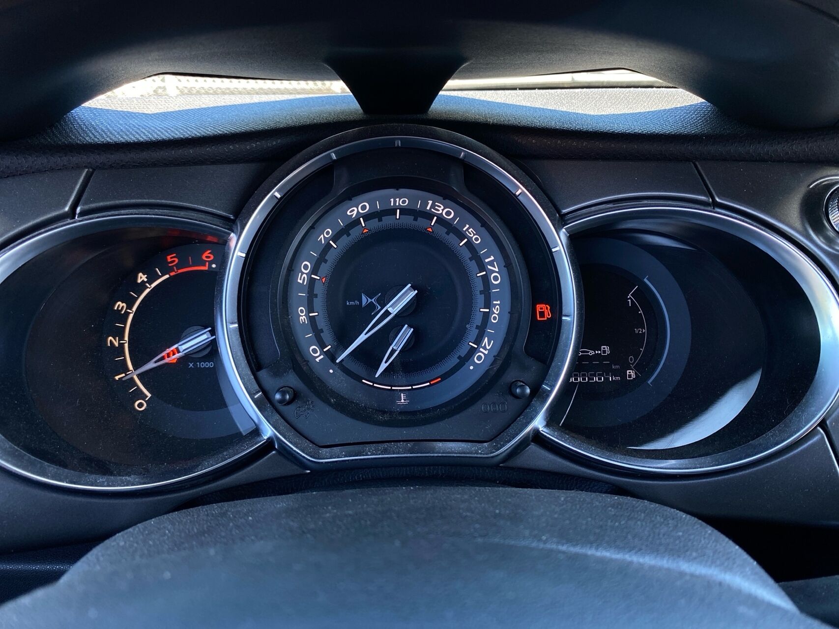 Billede af DS DS3 1,6 Blue HDi Style start/stop 100HK 3d