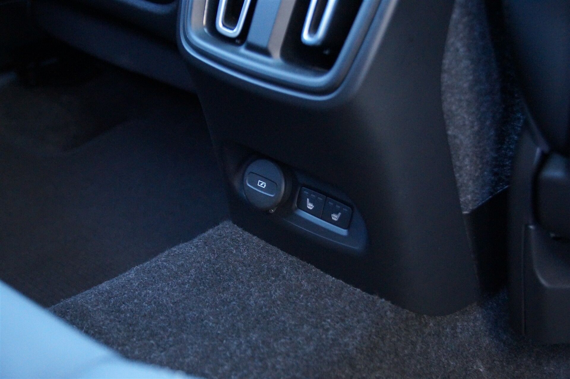 Billede af Volvo C40 P6 Recharge Plus 231HK 4d Aut.