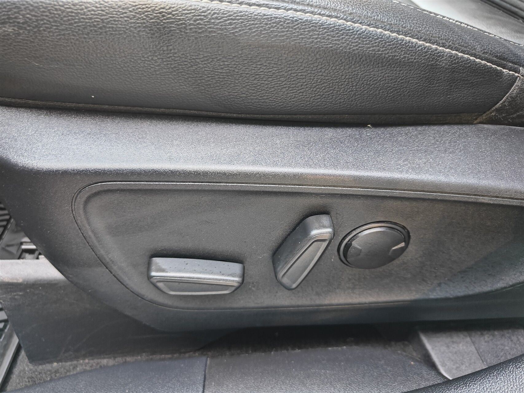 Billede af Ford Kuga 2,5 Plugin-hybrid Titanium X CVT 225HK 5d Trinl. Gear