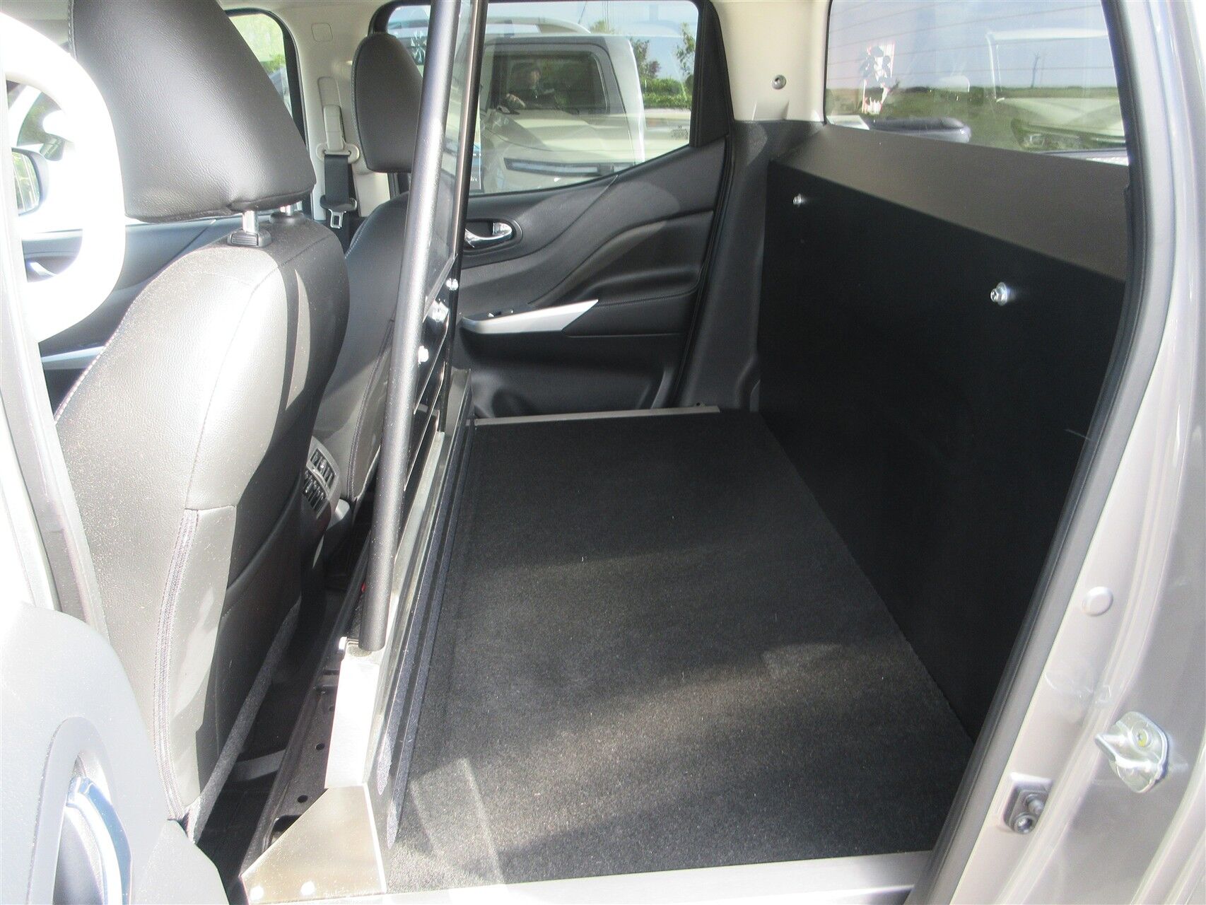 Billede af Nissan Navara Dob. Cab 2,3 DCi Tekna 4x4 190HK DobKab 7g Aut.