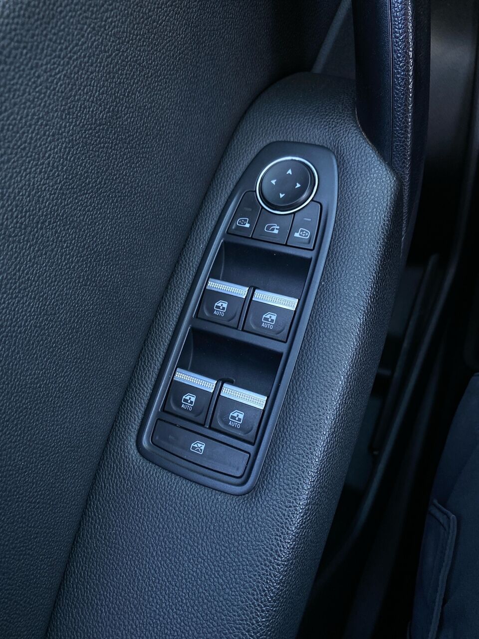 Billede af Renault Captur 1,3 TCE GPF Intens EDC 130HK 5d 7g Aut.