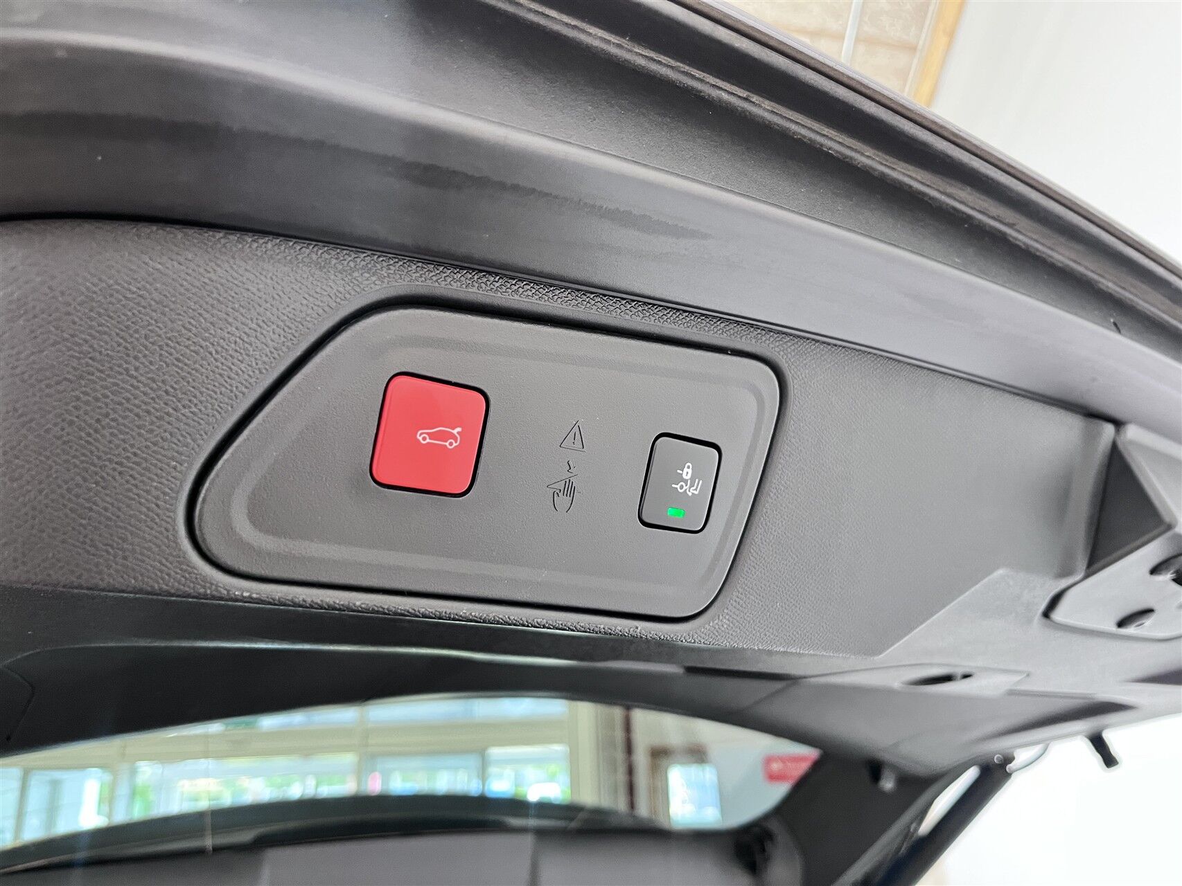 Billede af Peugeot 3008 1,6 PureTech  Plugin-hybrid Allure Pack EAT8 225HK 5d 8g Aut.