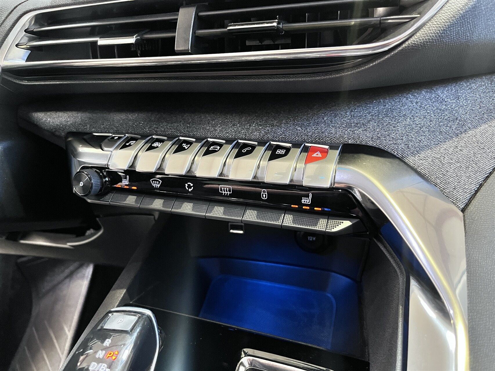 Billede af Peugeot 3008 1,6 PureTech  Plugin-hybrid Allure Pack EAT8 225HK 5d 8g Aut.