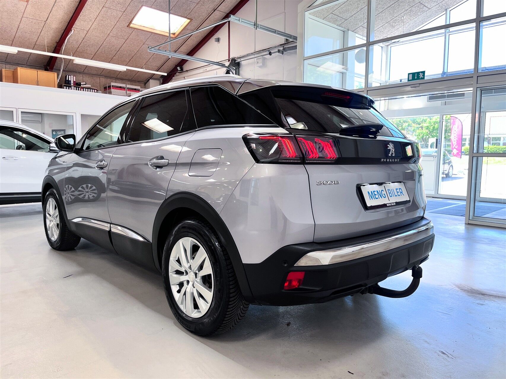 Billede af Peugeot 3008 1,6 PureTech  Plugin-hybrid Allure Pack EAT8 225HK 5d 8g Aut.