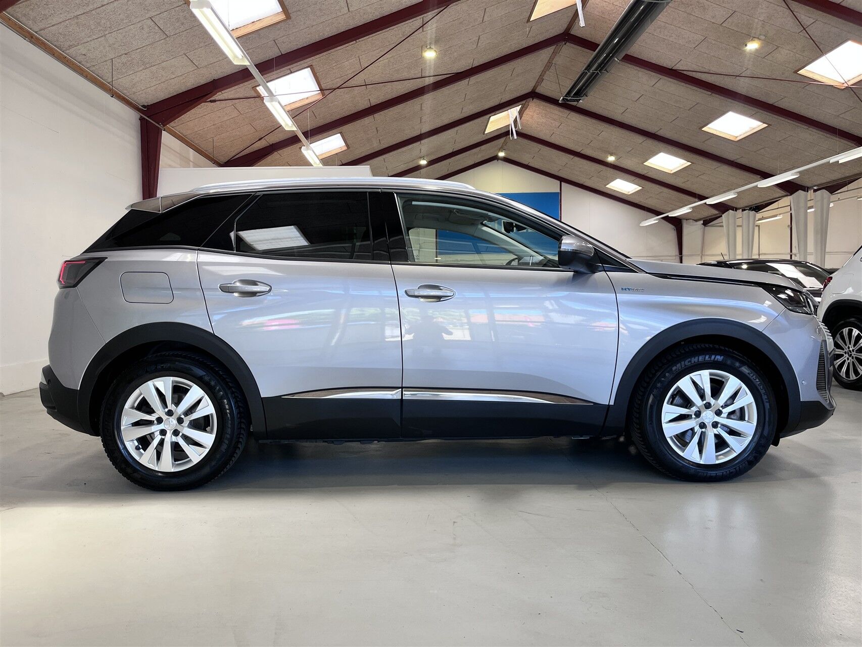 Billede af Peugeot 3008 1,6 PureTech  Plugin-hybrid Allure Pack EAT8 225HK 5d 8g Aut.