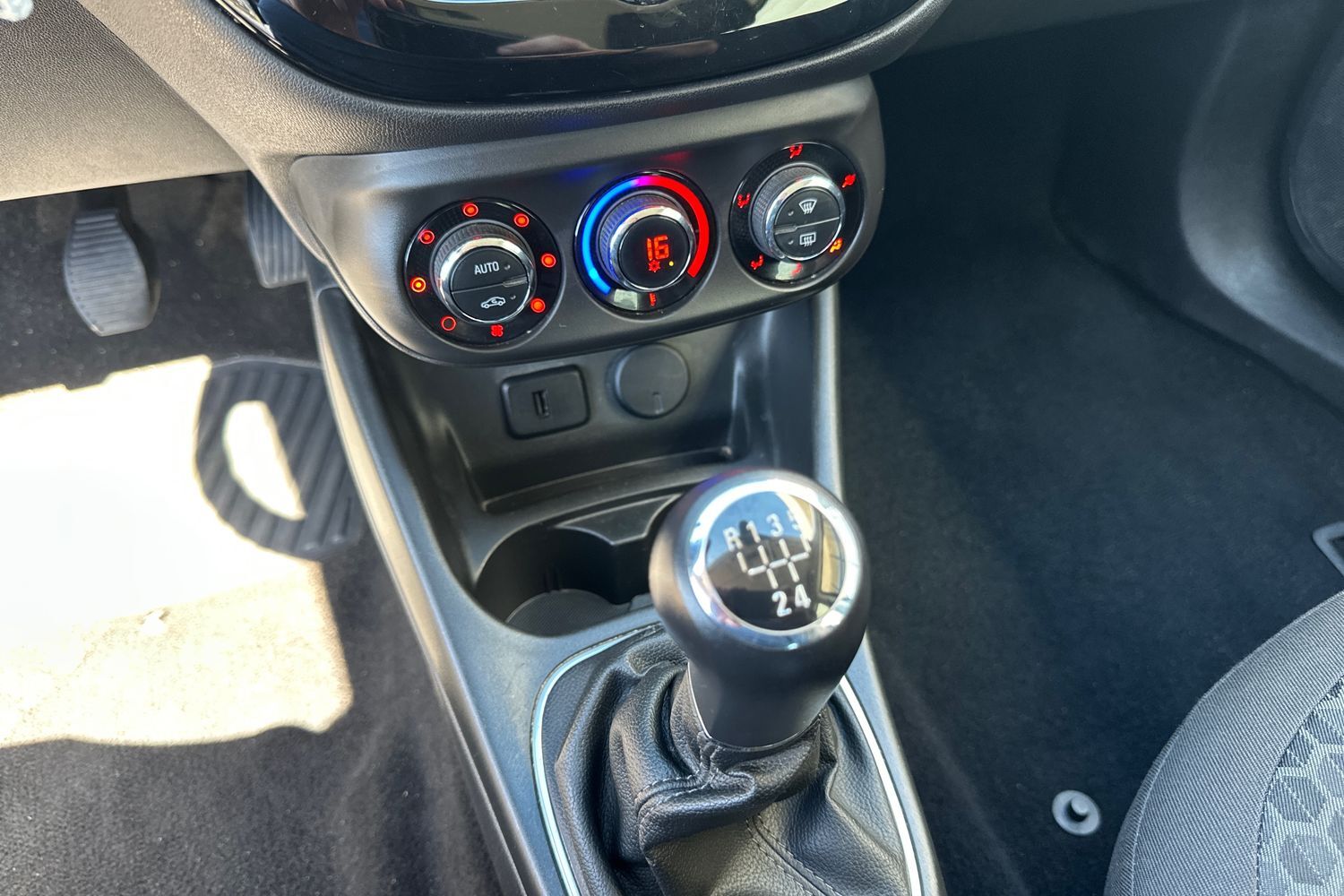 Billede af Opel Corsa 1,4 ECOTEC Impress 90HK 5d