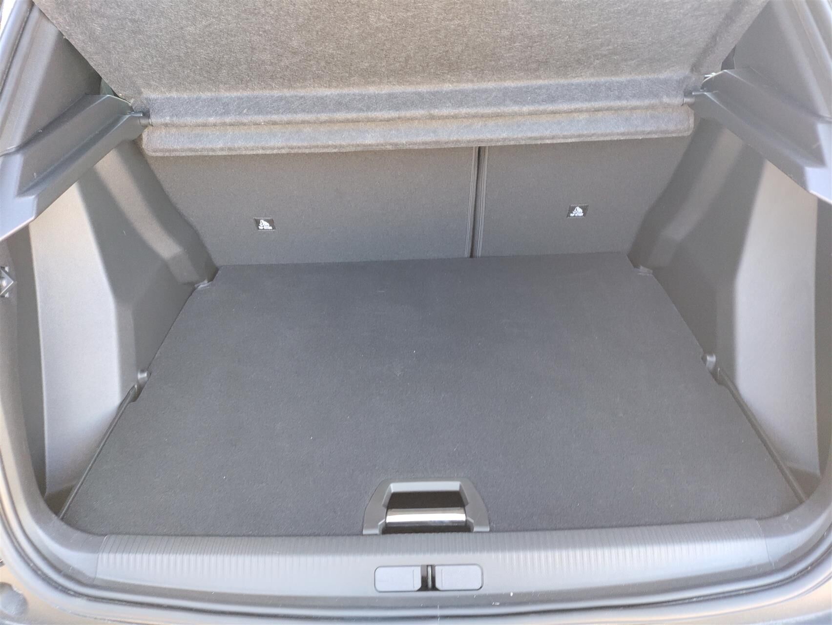 Billede af Peugeot 2008 1,2 PureTech Allure EAT8 130HK 5d 8g Aut.