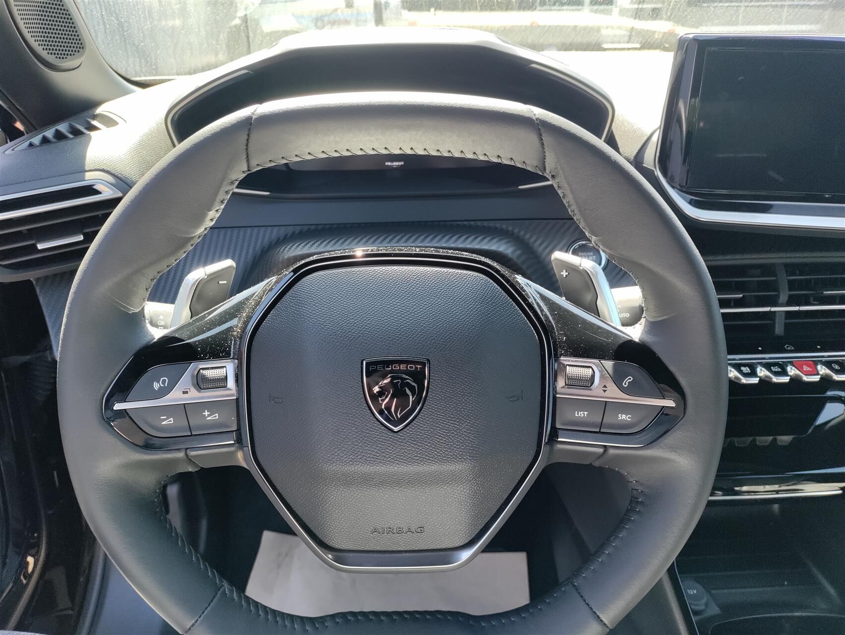 Billede af Peugeot 2008 1,2 PureTech Allure EAT8 130HK 5d 8g Aut.