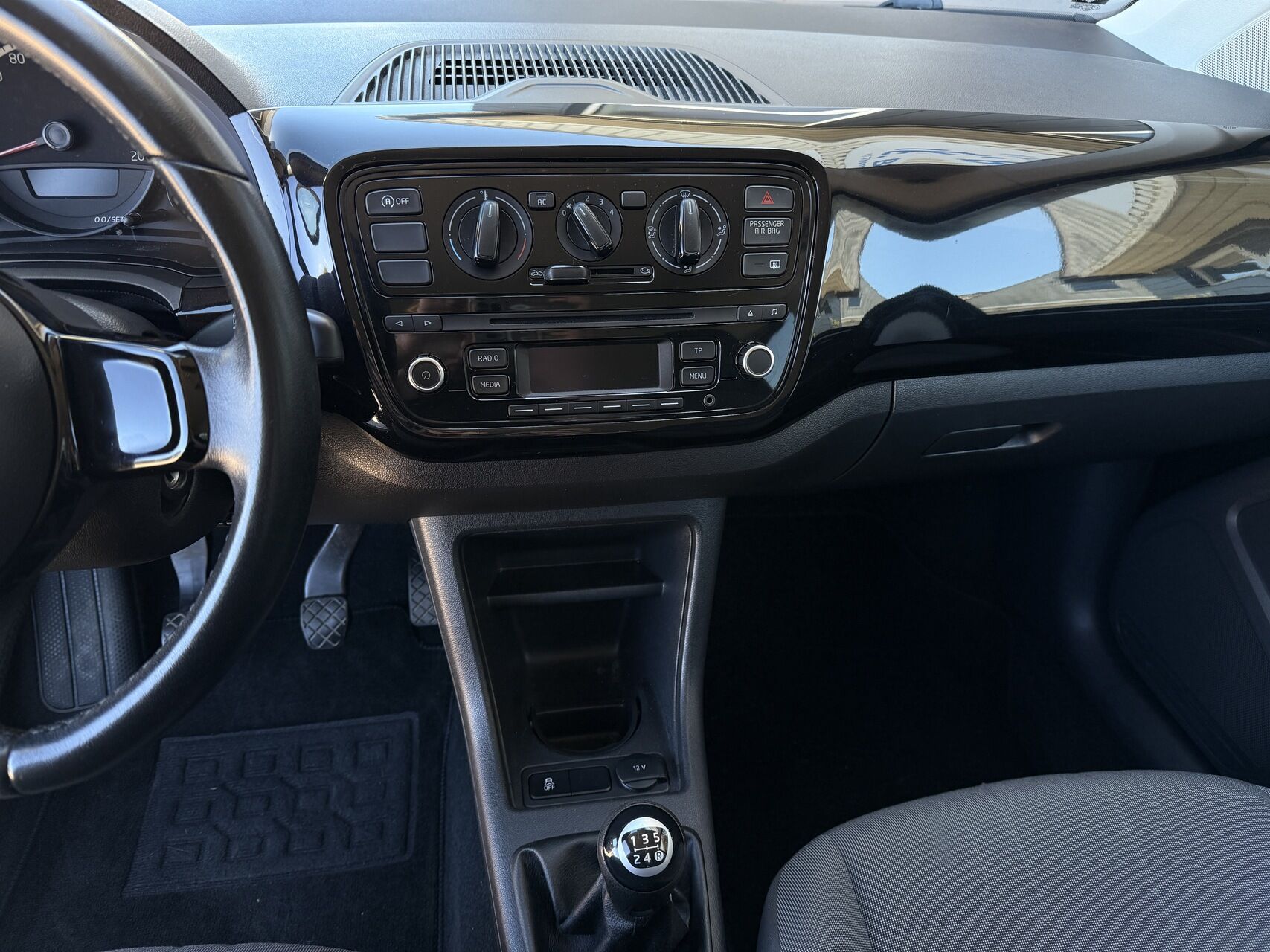 Billede af VW up 1,0 FSI BMT Move 75HK 5d