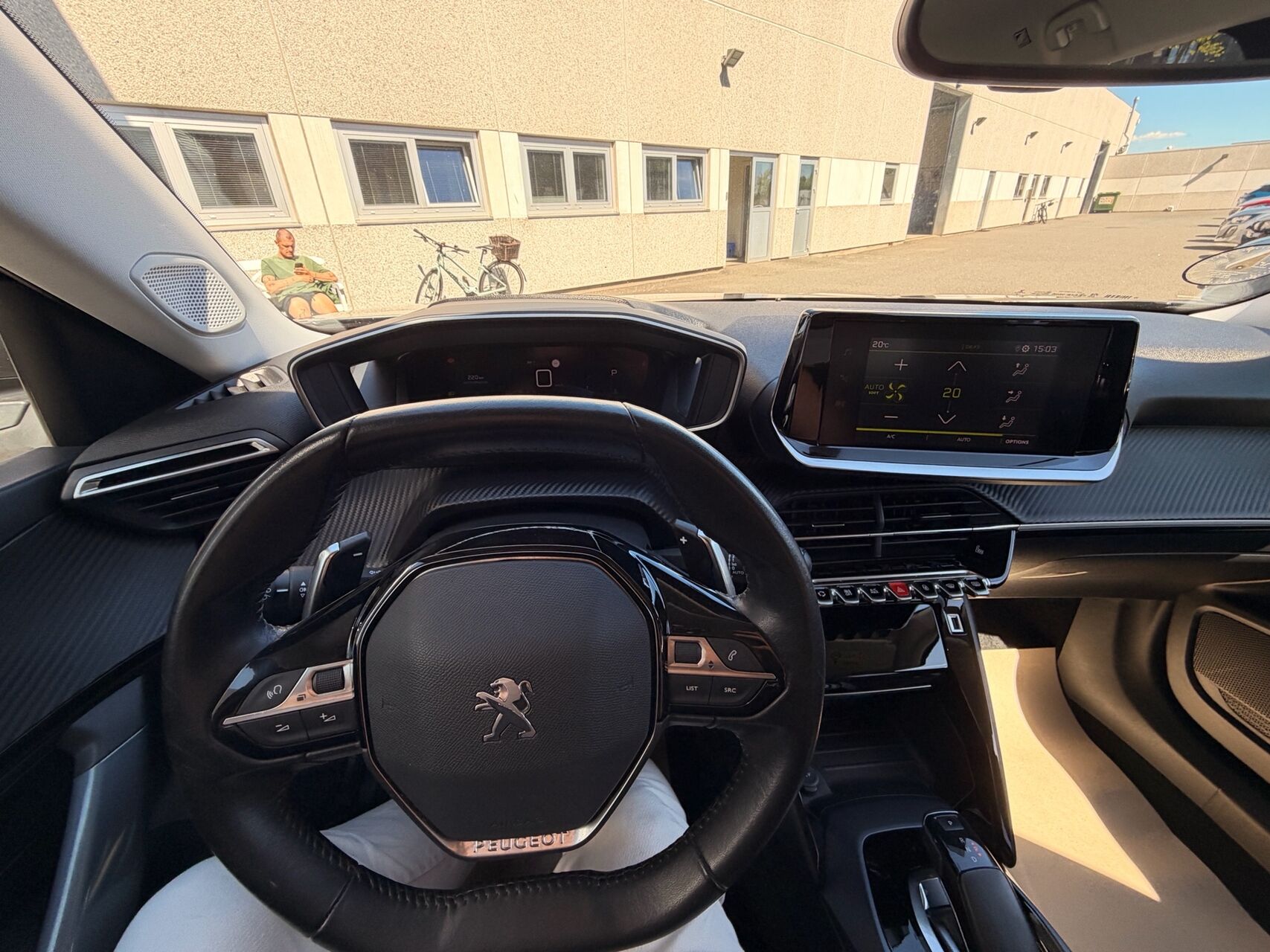 Billede af Peugeot 2008 1,5 BlueHDi Allure Pack EAT8 130HK 5d 8g Aut.