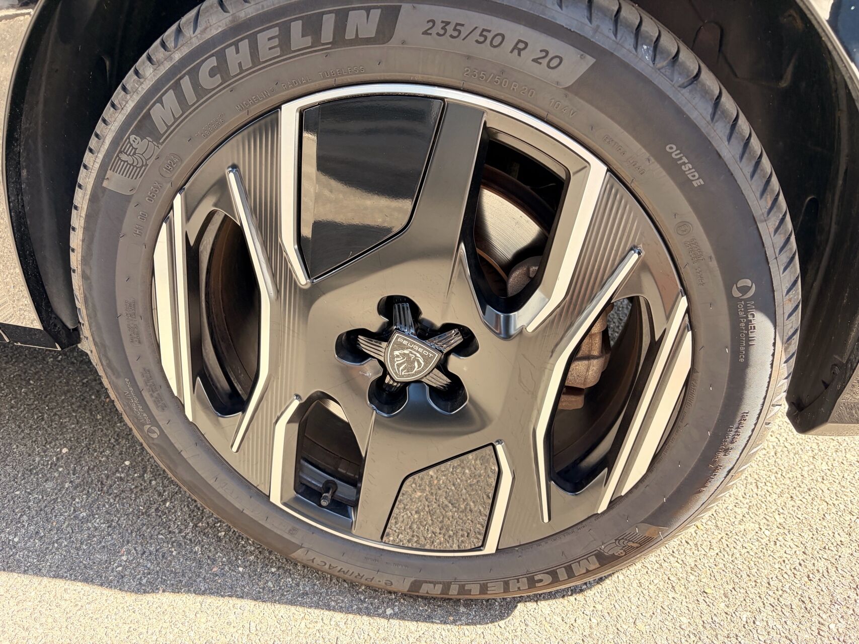Billede af Peugeot e-3008 EL GT 210HK 5d Aut.