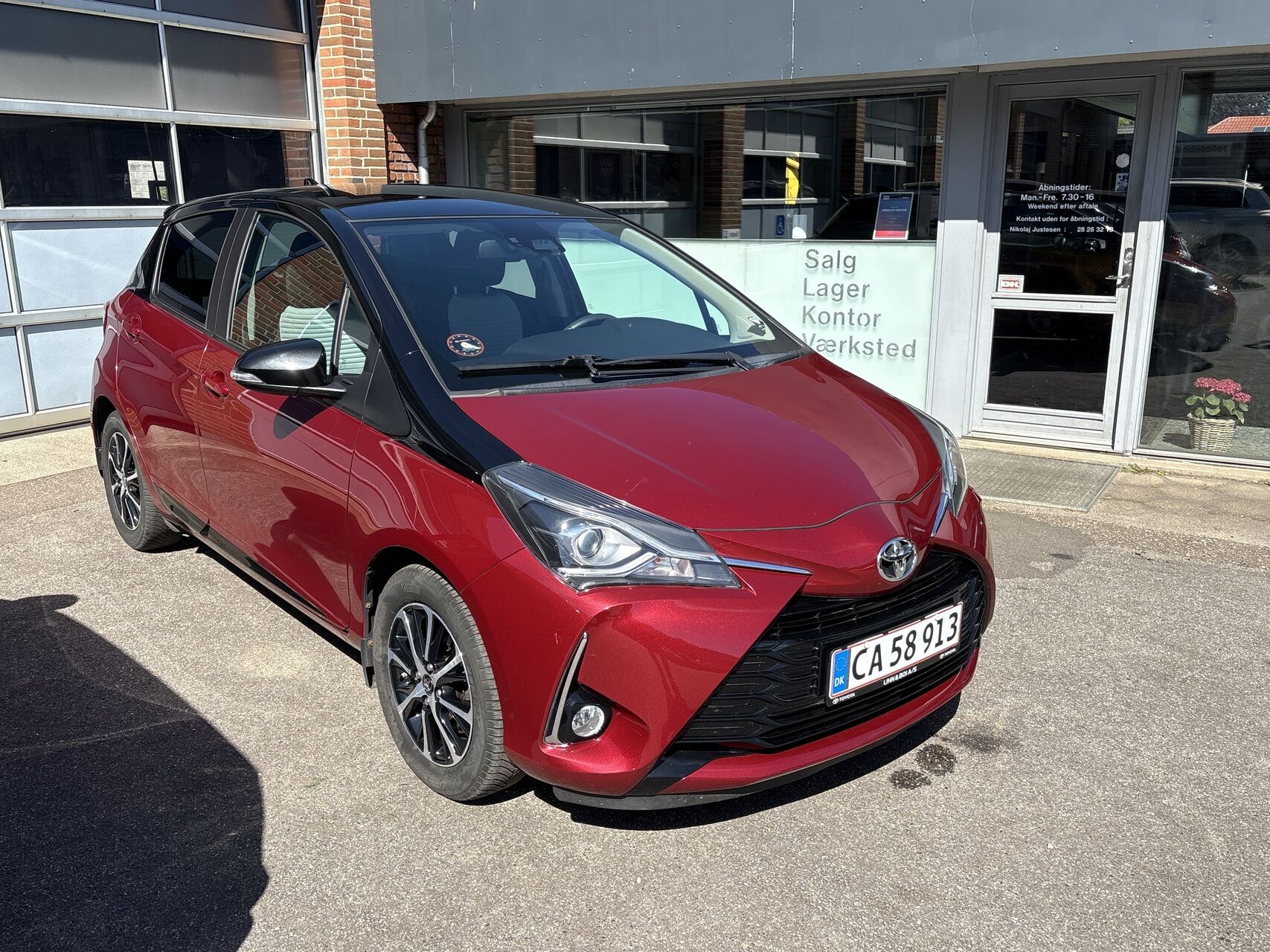 Billede af Toyota Yaris 1,5 VVT-I T3 Premiumpakke Multidrive S 111HK 5d 6g Aut.