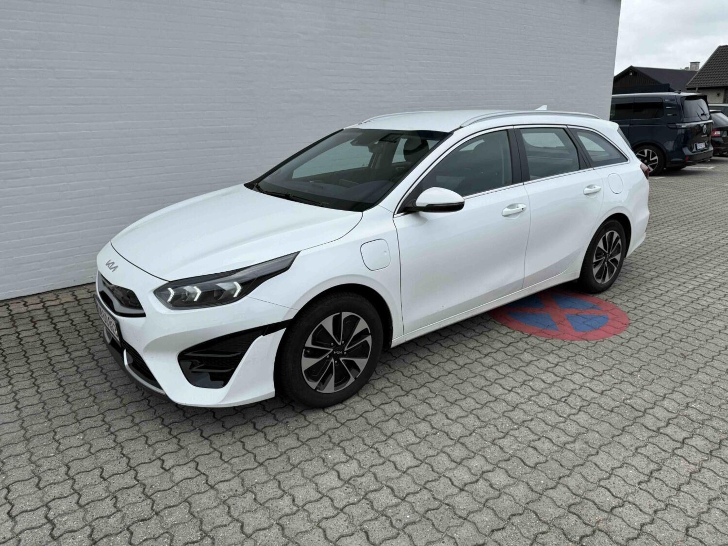 Billede af Kia Ceed SW 1,6 GDI PHEV  Plugin-hybrid Prestige DCT 141HK Stc 6g Aut.