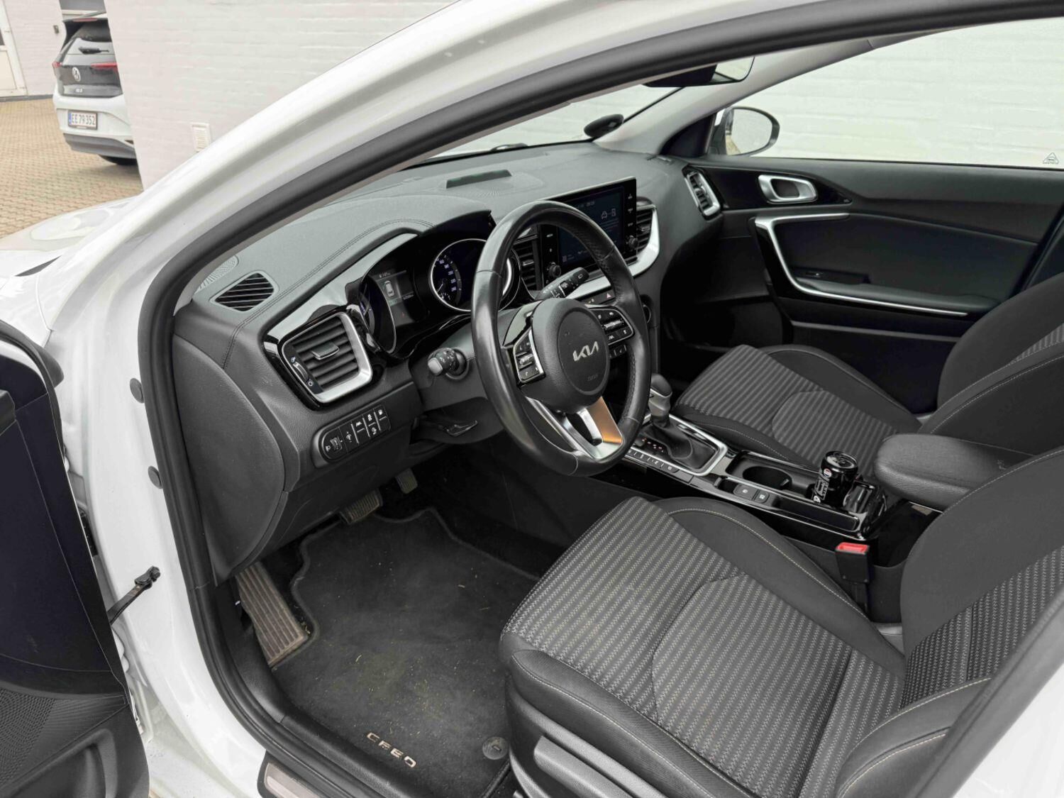 Billede af Kia Ceed SW 1,6 GDI PHEV  Plugin-hybrid Prestige DCT 141HK Stc 6g Aut.