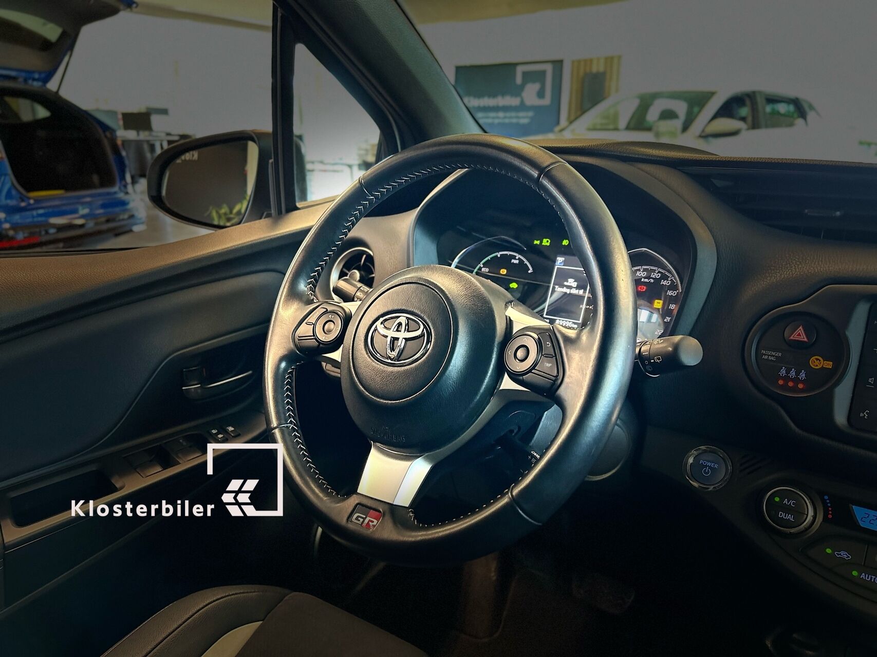 Billede af Toyota Yaris 1,5 Hybrid H3 GR Sport E-CVT 100HK 5d Trinl. Gear