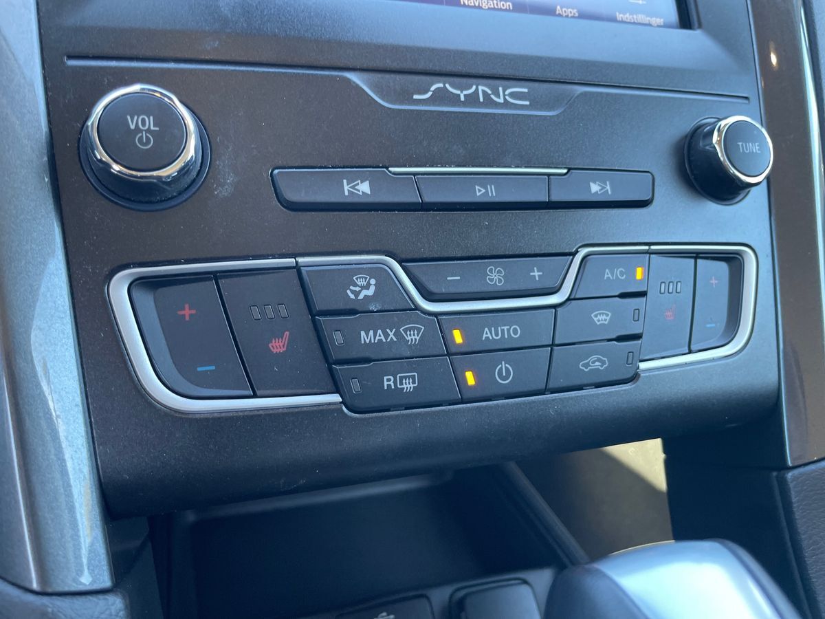 Billede af Ford Mondeo 2,0 HEV  Hybrid Titanium 187HK Stc 6g Aut.