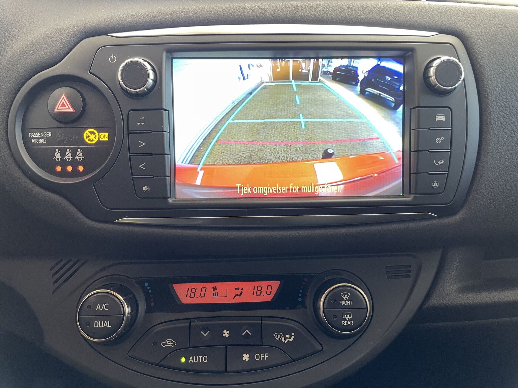 Billede af Toyota Yaris 1,3 VVT-I Orange Edition 100HK 5d 6g