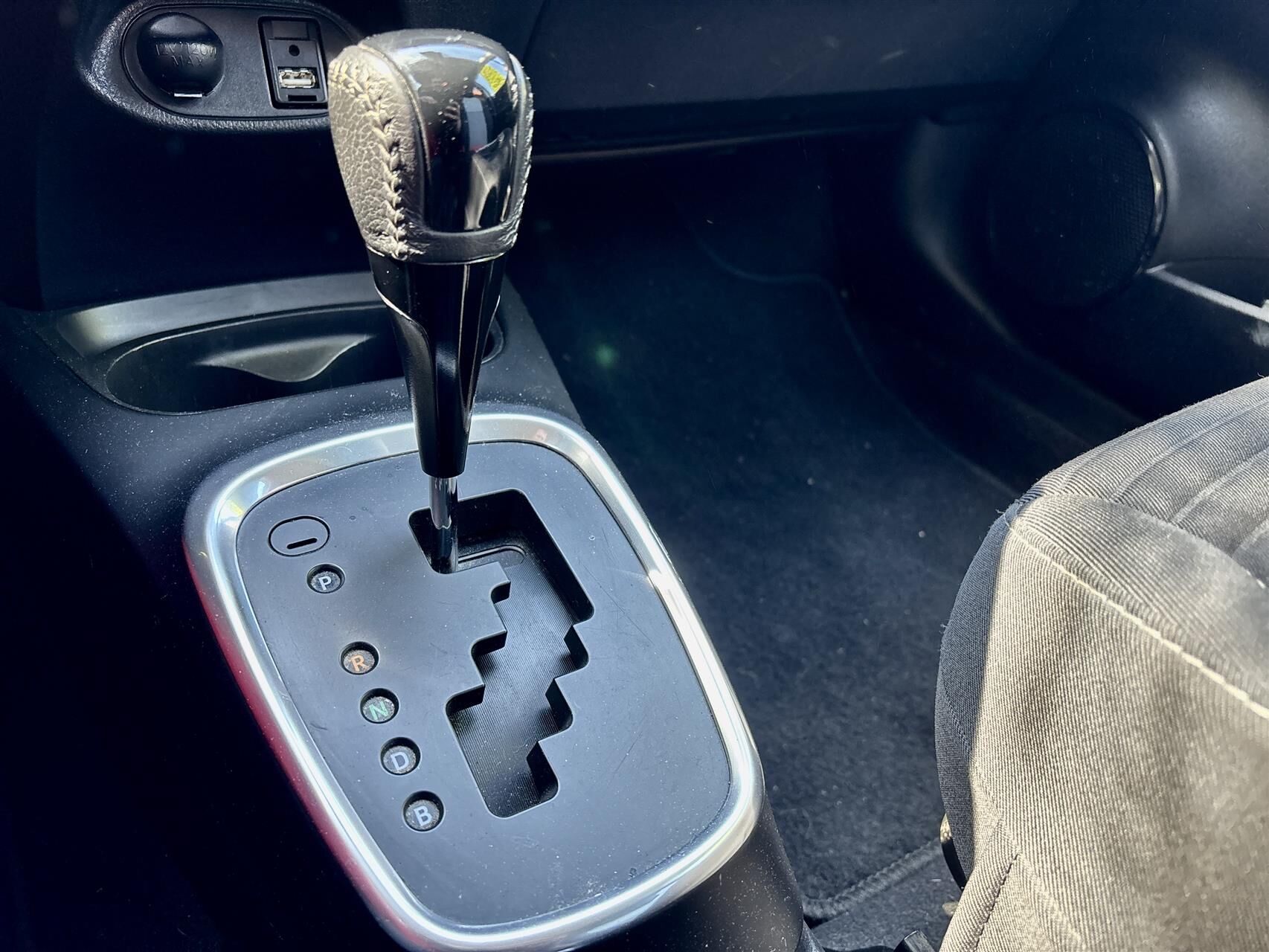 Billede af Toyota Yaris 1,5 Hybrid H2 Premium E-CVT 100HK 5d Trinl. Gear