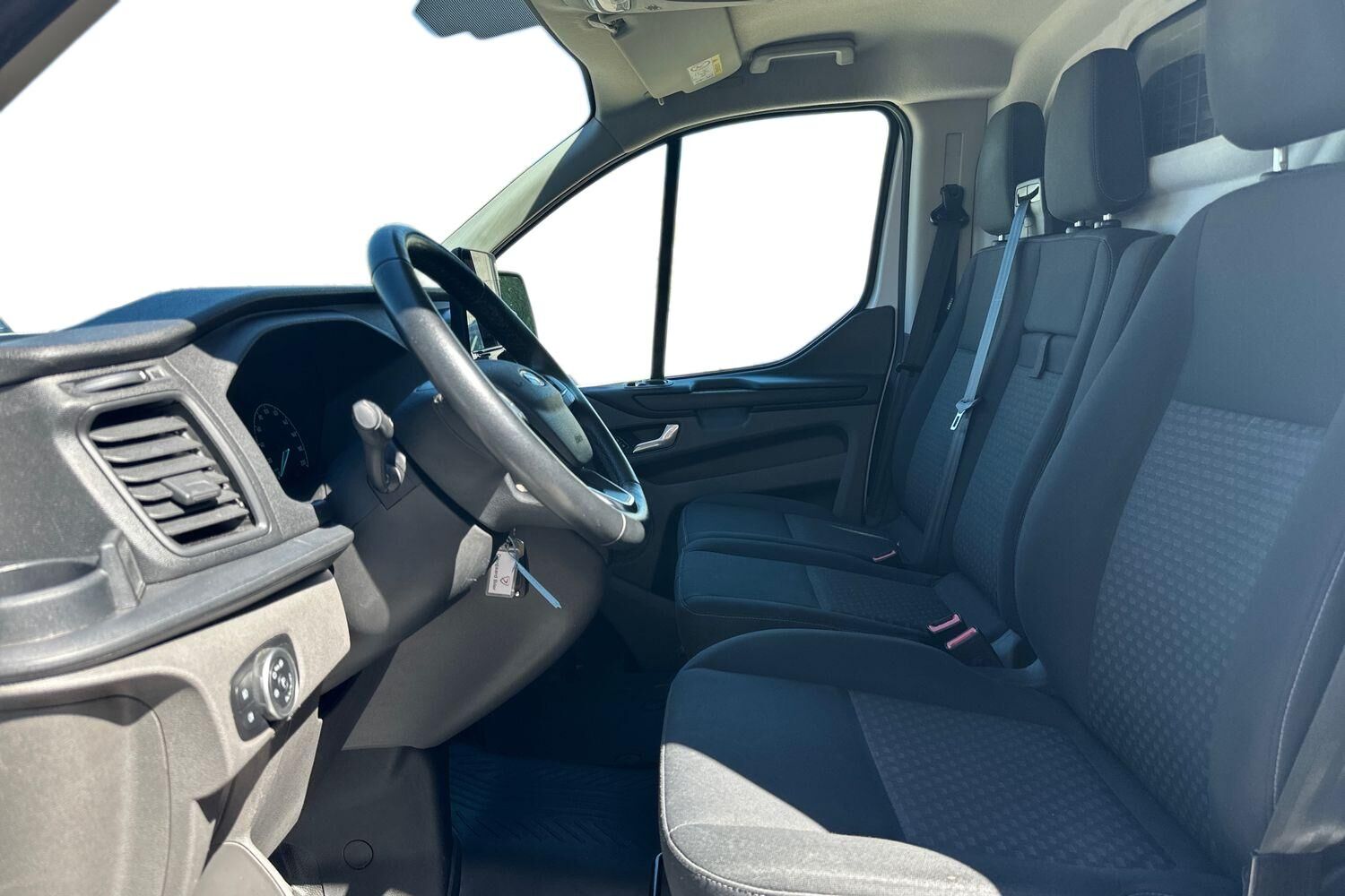 Billede af Ford Transit Custom 340 L1H1 1,0 Plugin-hybrid Trend 126HK Van Trinl. Gear
