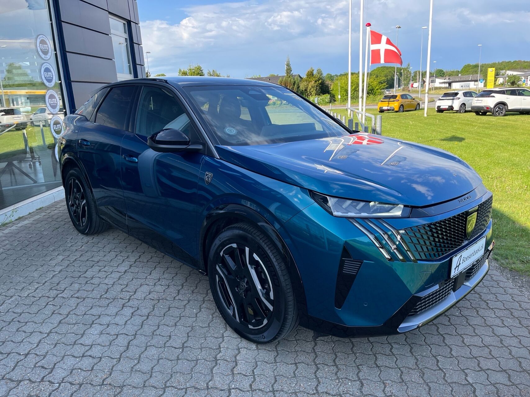 Billede af Peugeot e-3008 EL GT 210HK 5d Aut.