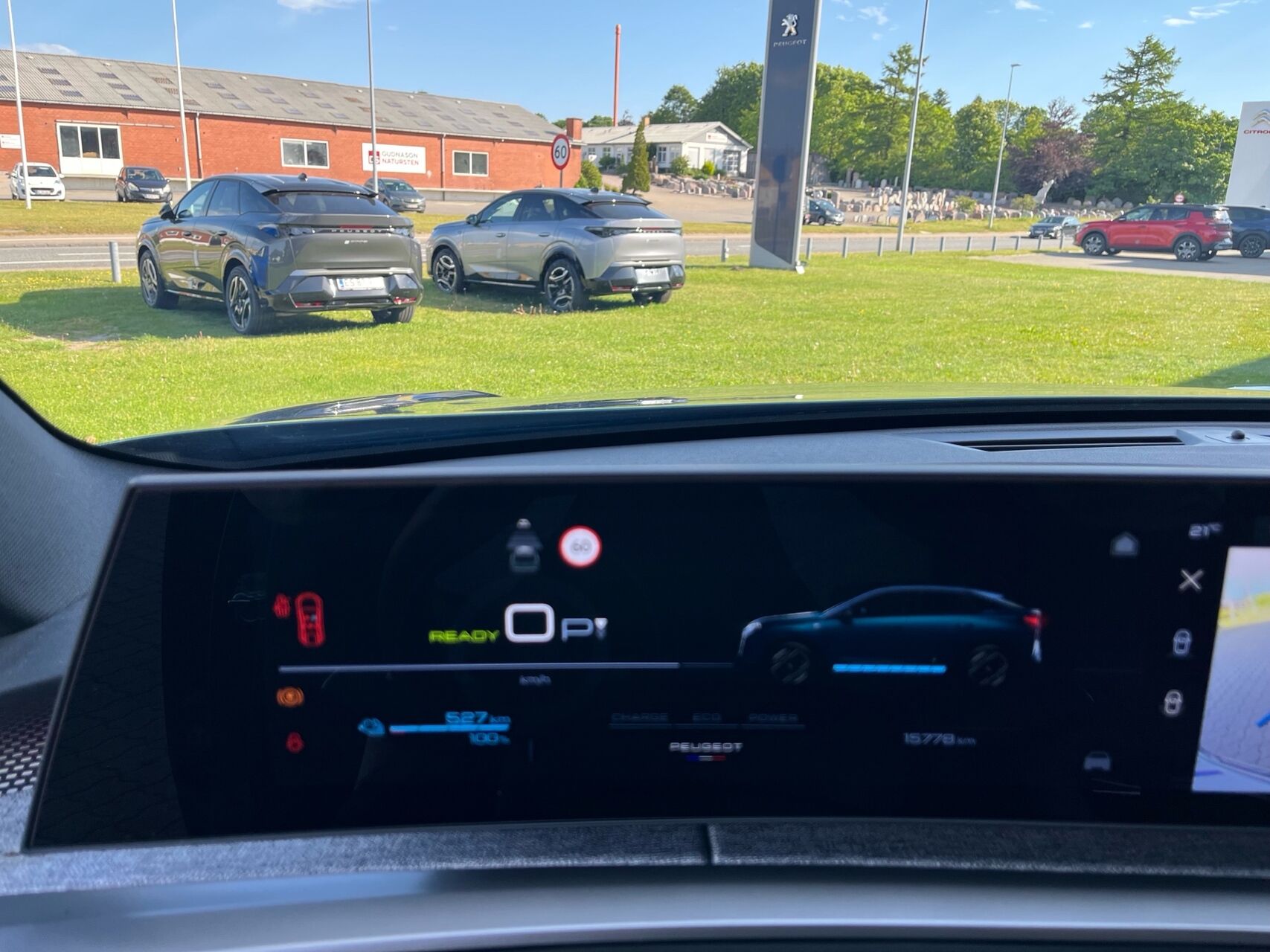 Billede af Peugeot e-3008 EL GT 210HK 5d Aut.