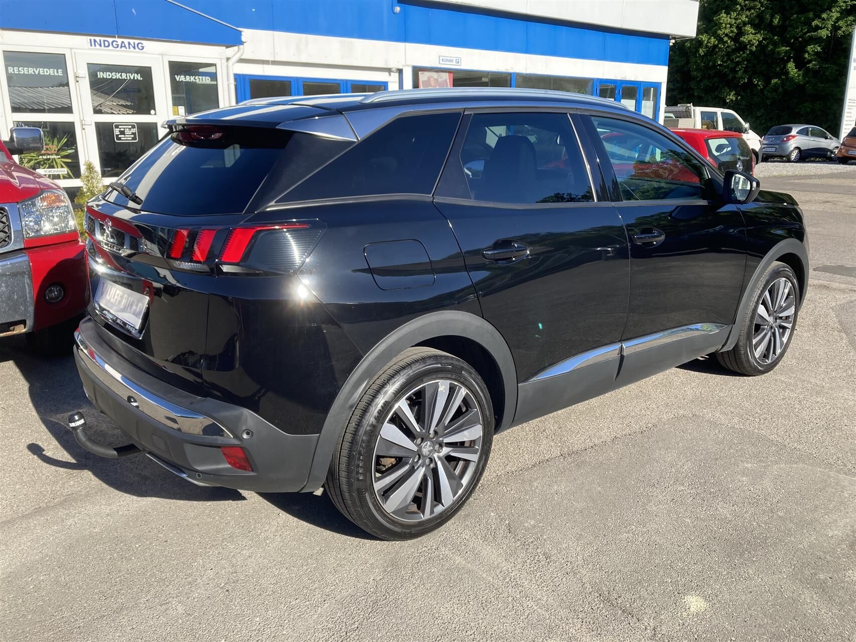 Billede af Peugeot 3008 1,2 PureTech Allure LTD EAT8 130HK 5d 8g Aut.