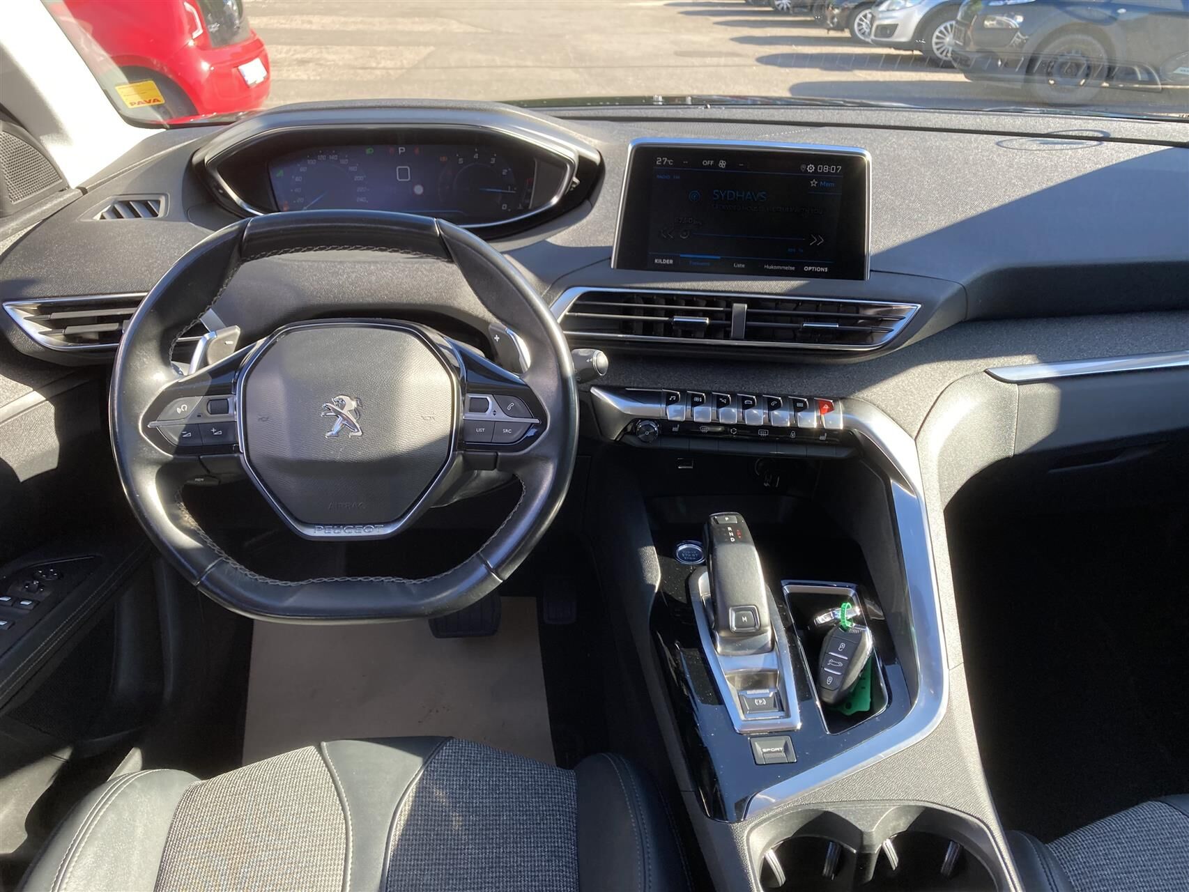 Billede af Peugeot 3008 1,2 PureTech Allure LTD EAT8 130HK 5d 8g Aut.