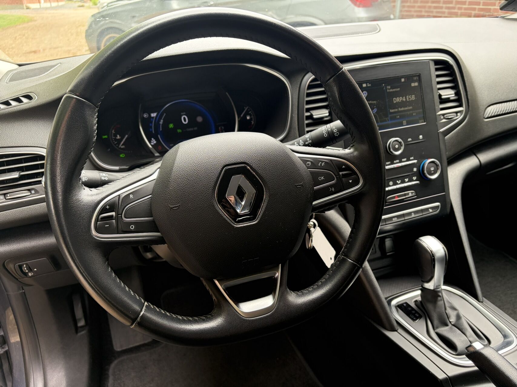 Billede af Renault Mégane Sport Tourer 1,5 Blue DCi Zen EDC 115HK Stc 7g Aut.