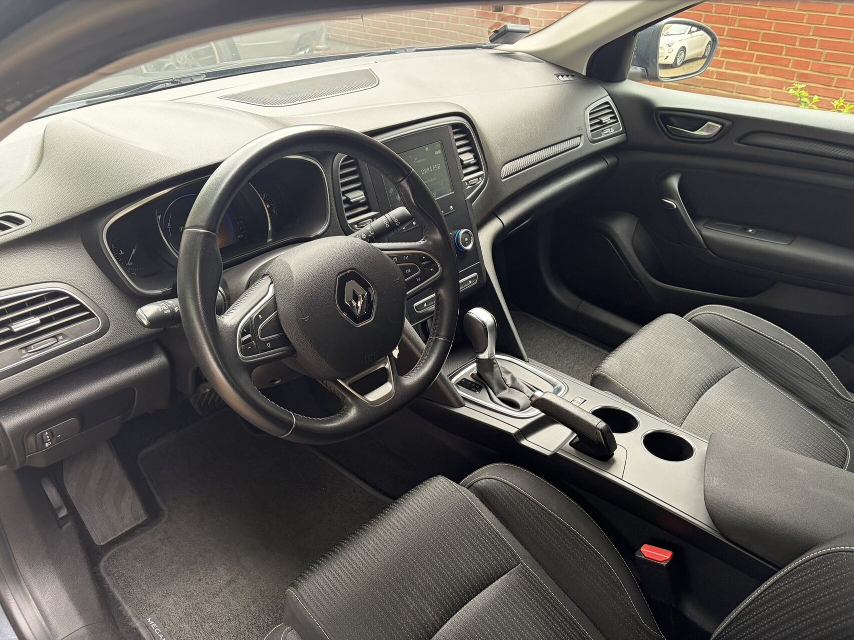 Billede af Renault Mégane Sport Tourer 1,5 Blue DCi Zen EDC 115HK Stc 7g Aut.
