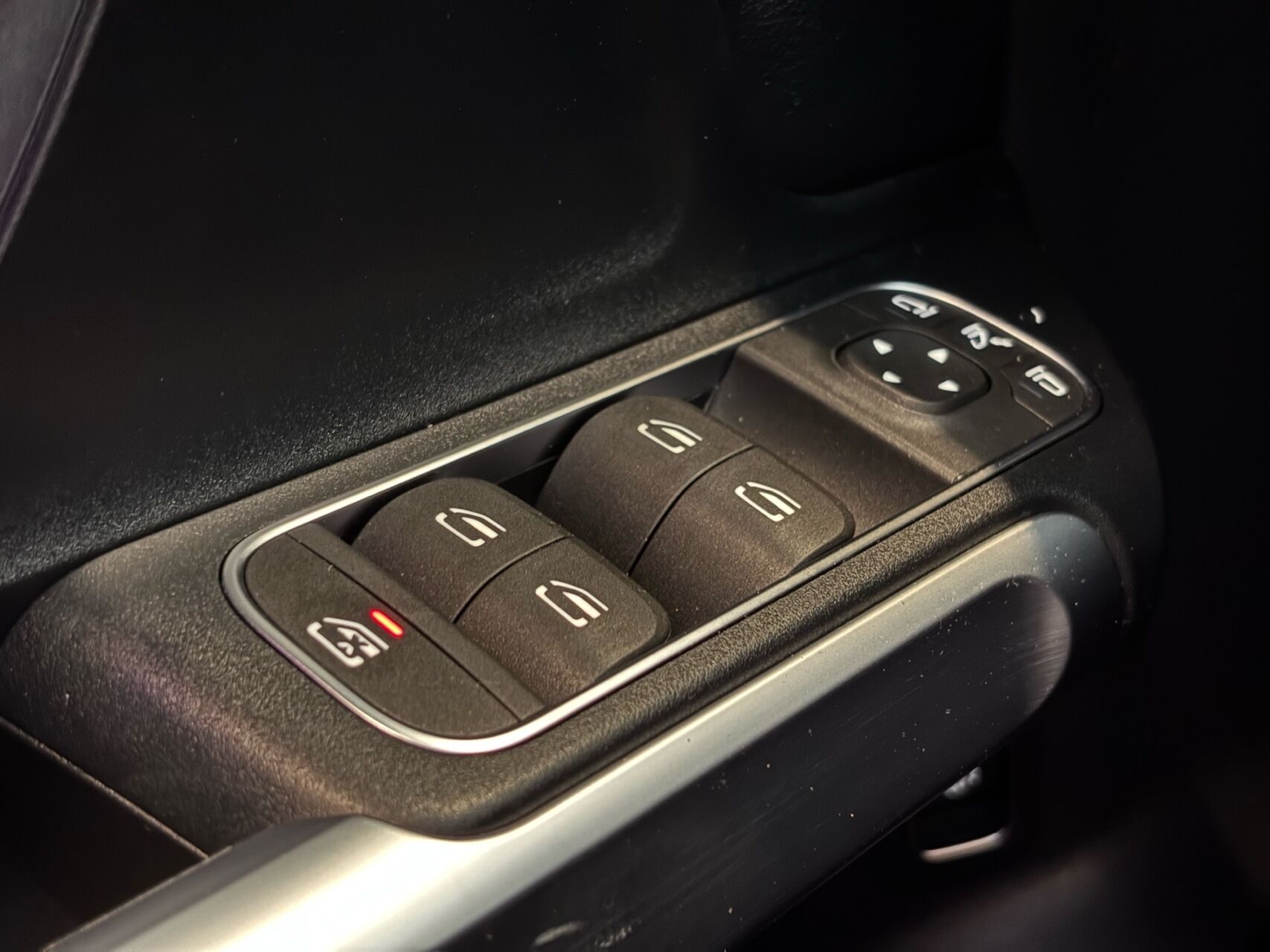 Billede af Mercedes-Benz EQB 250 EL 190HK 5d Aut.