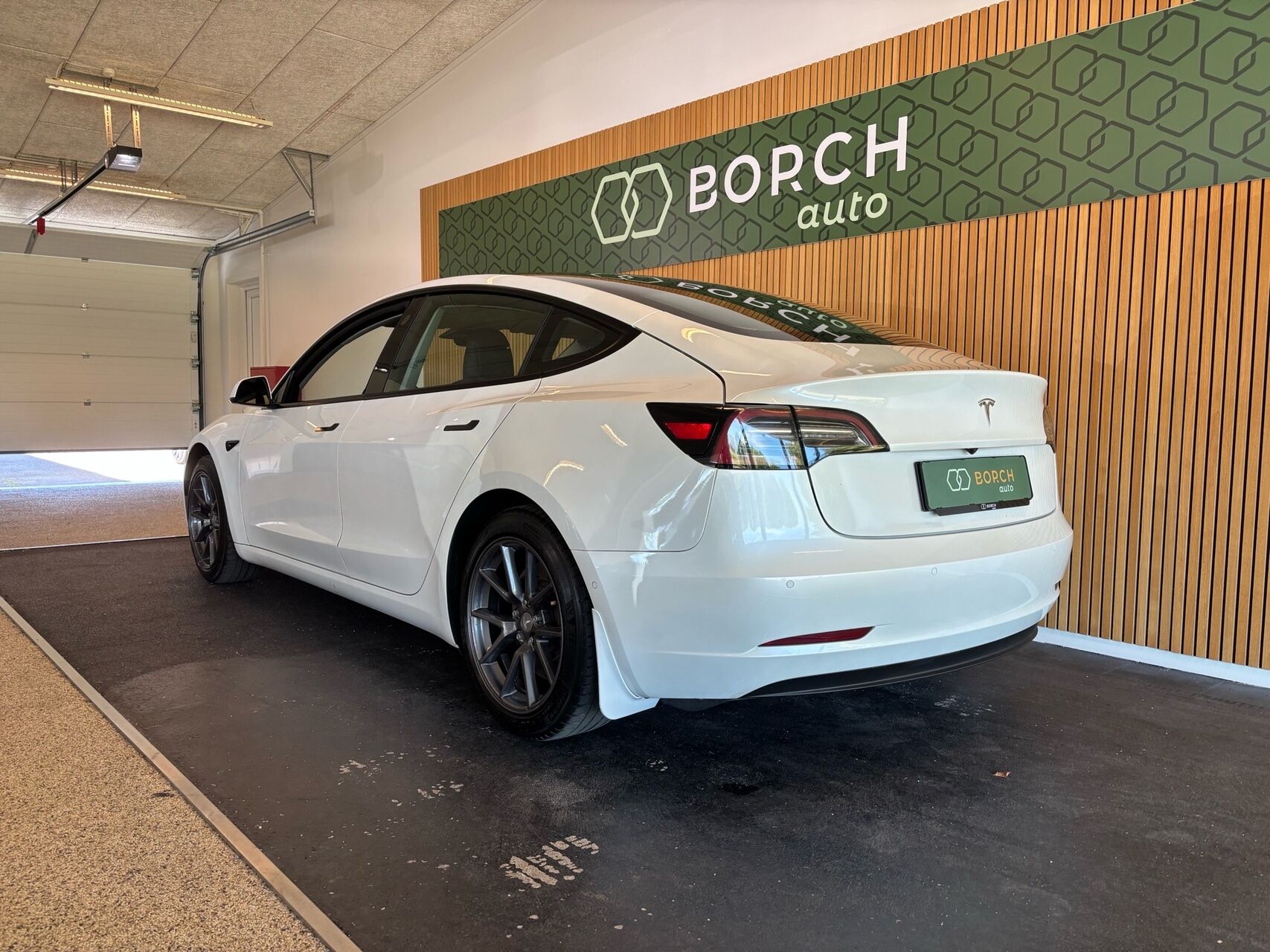 Billede af Tesla Model 3 EL Standard Range Plus 258HK Aut.