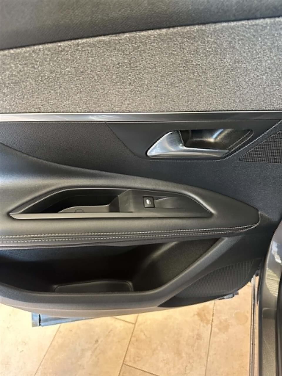 Billede af Peugeot 3008 1,6 PureTech GT Line EAT8 180HK 5d 8g Aut.