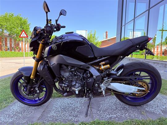 Yamaha MT-09 SP Model