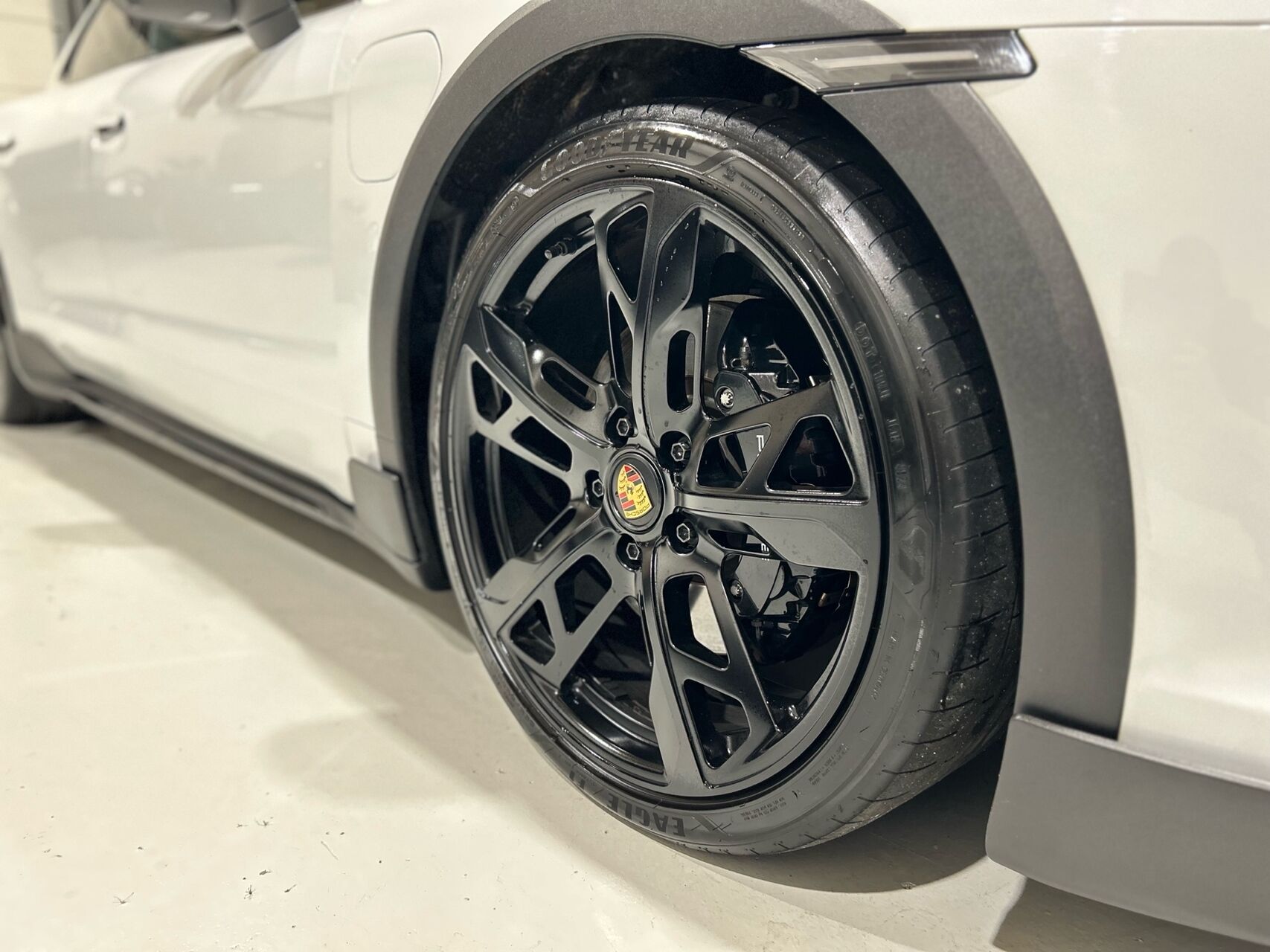 Billede af Porsche Taycan 4S Cross Turismo EL 4x4 490HK Stc Aut.