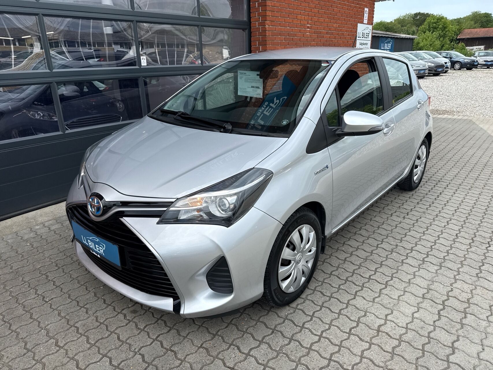 Billede af Toyota Yaris 1,5 Hybrid H2 E-CVT 100HK 5d Trinl. Gear