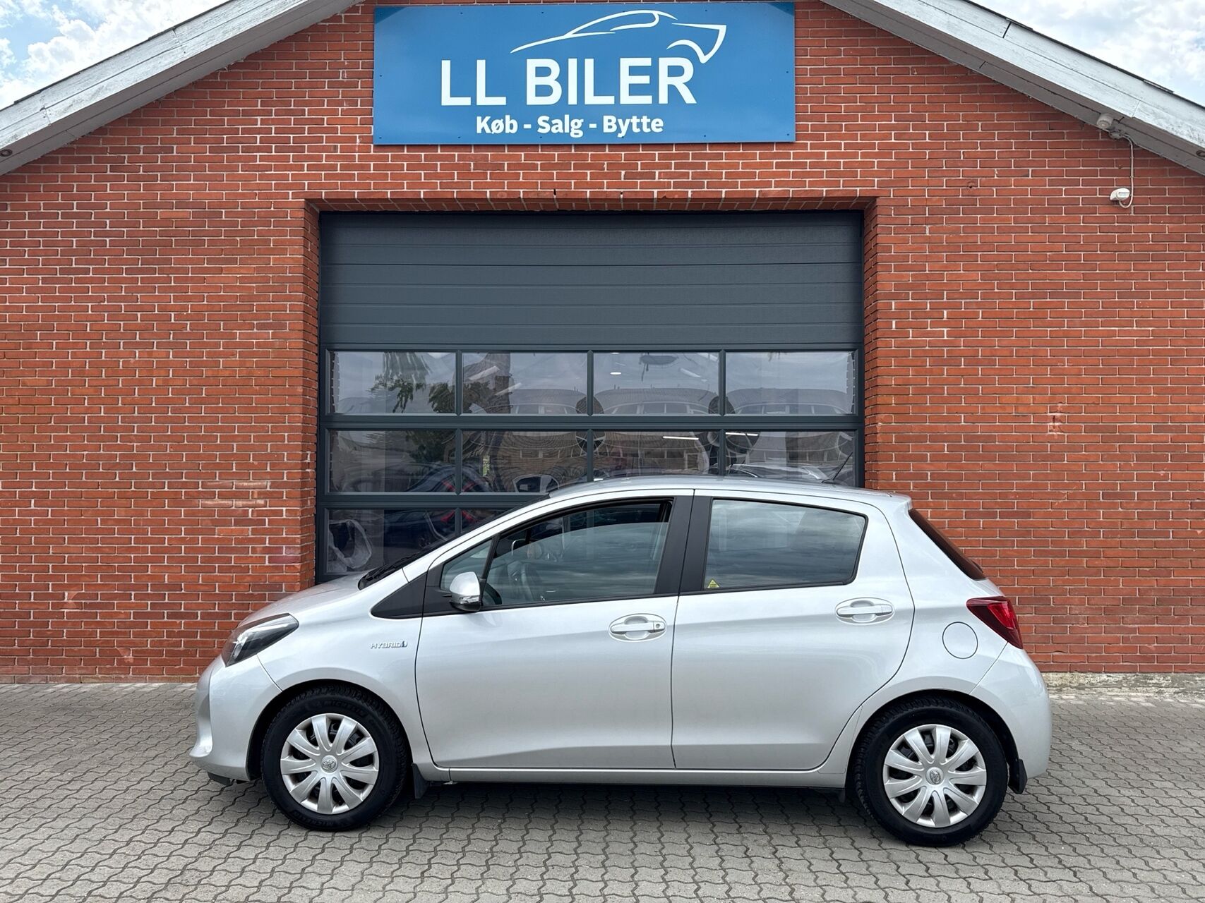 Billede af Toyota Yaris 1,5 Hybrid H2 E-CVT 100HK 5d Trinl. Gear