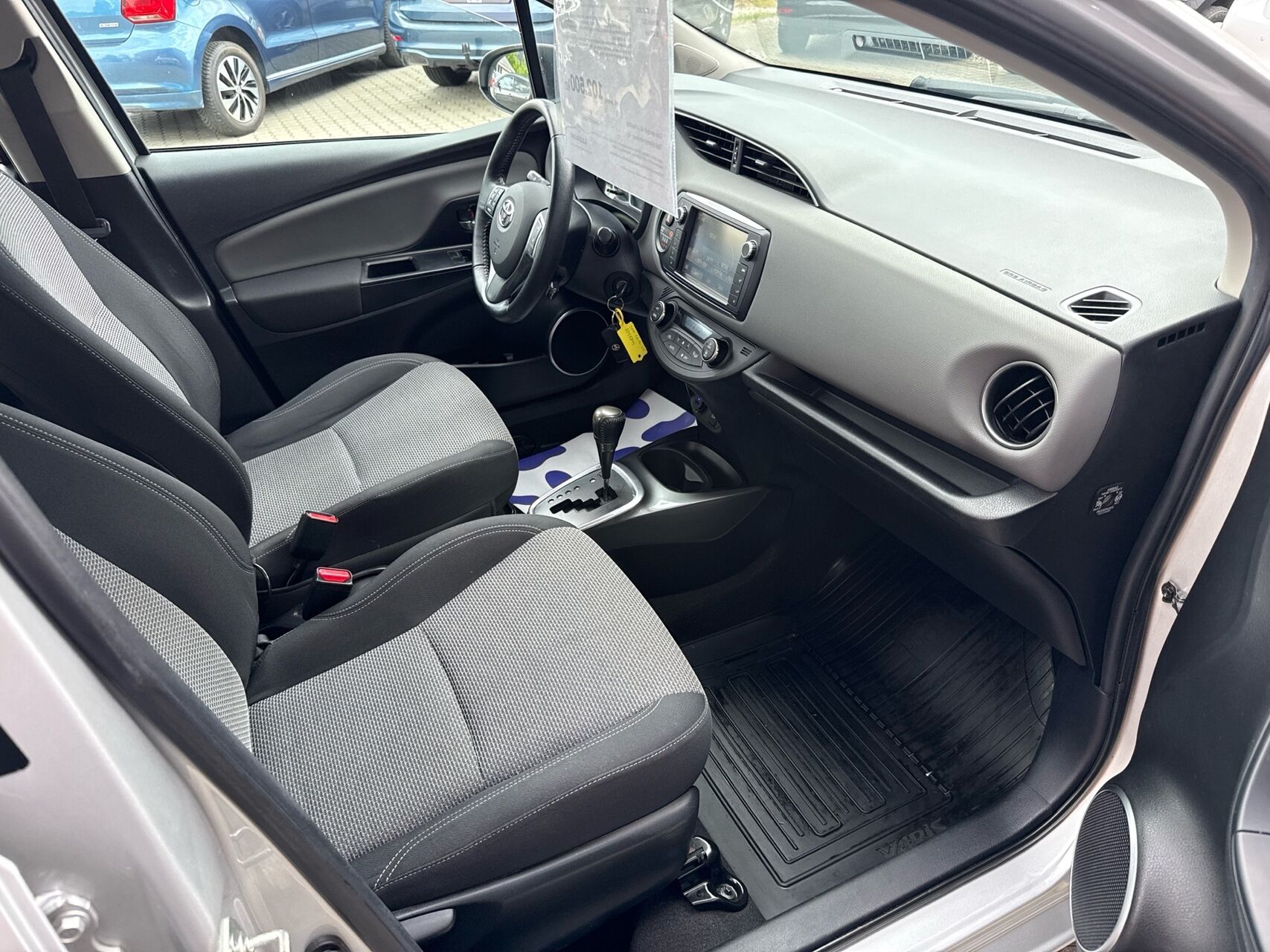 Billede af Toyota Yaris 1,5 Hybrid H2 E-CVT 100HK 5d Trinl. Gear