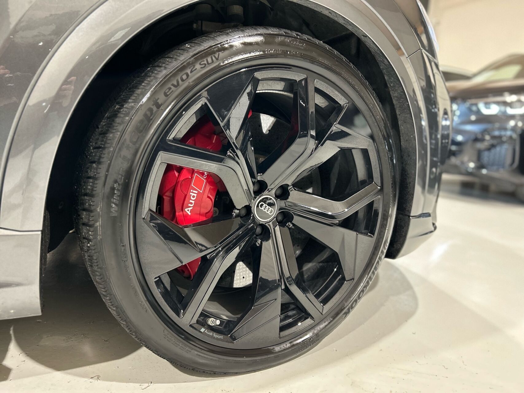 Billede af Audi RS Q8 4,0 TFSI  Mild hybrid Quattro Tiptr. 600HK 5d 8g Aut.