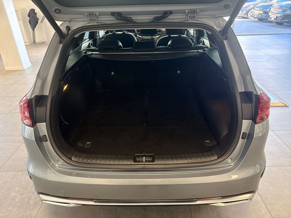 Billede af Kia Ceed SW 1,6 GDI PHEV  Plugin-hybrid Upgrade DCT 141HK Stc 6g Aut.