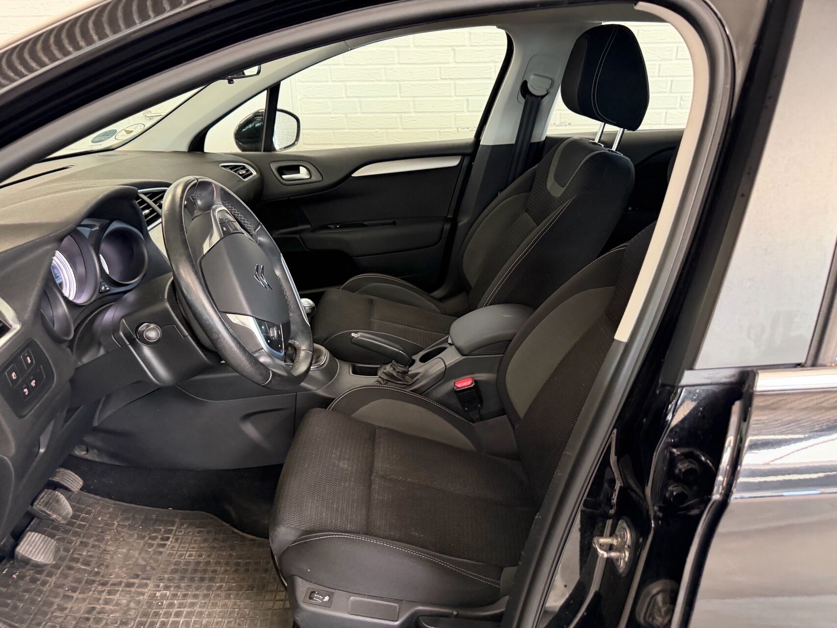 Billede af Citroën C4 1,6 Blue HDi Extra start/stop 100HK 5d