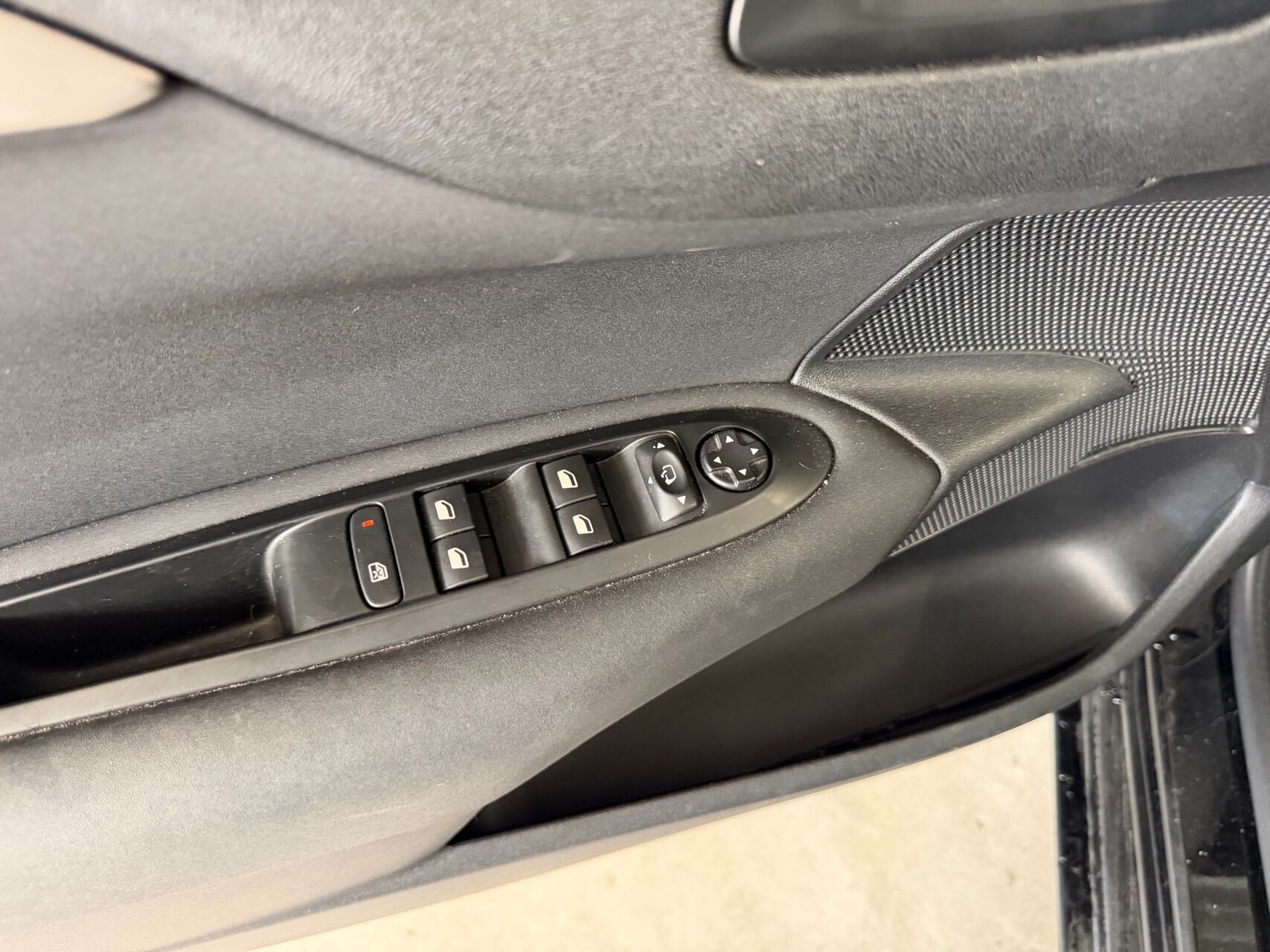 Billede af Citroën C4 1,6 Blue HDi Extra start/stop 100HK 5d