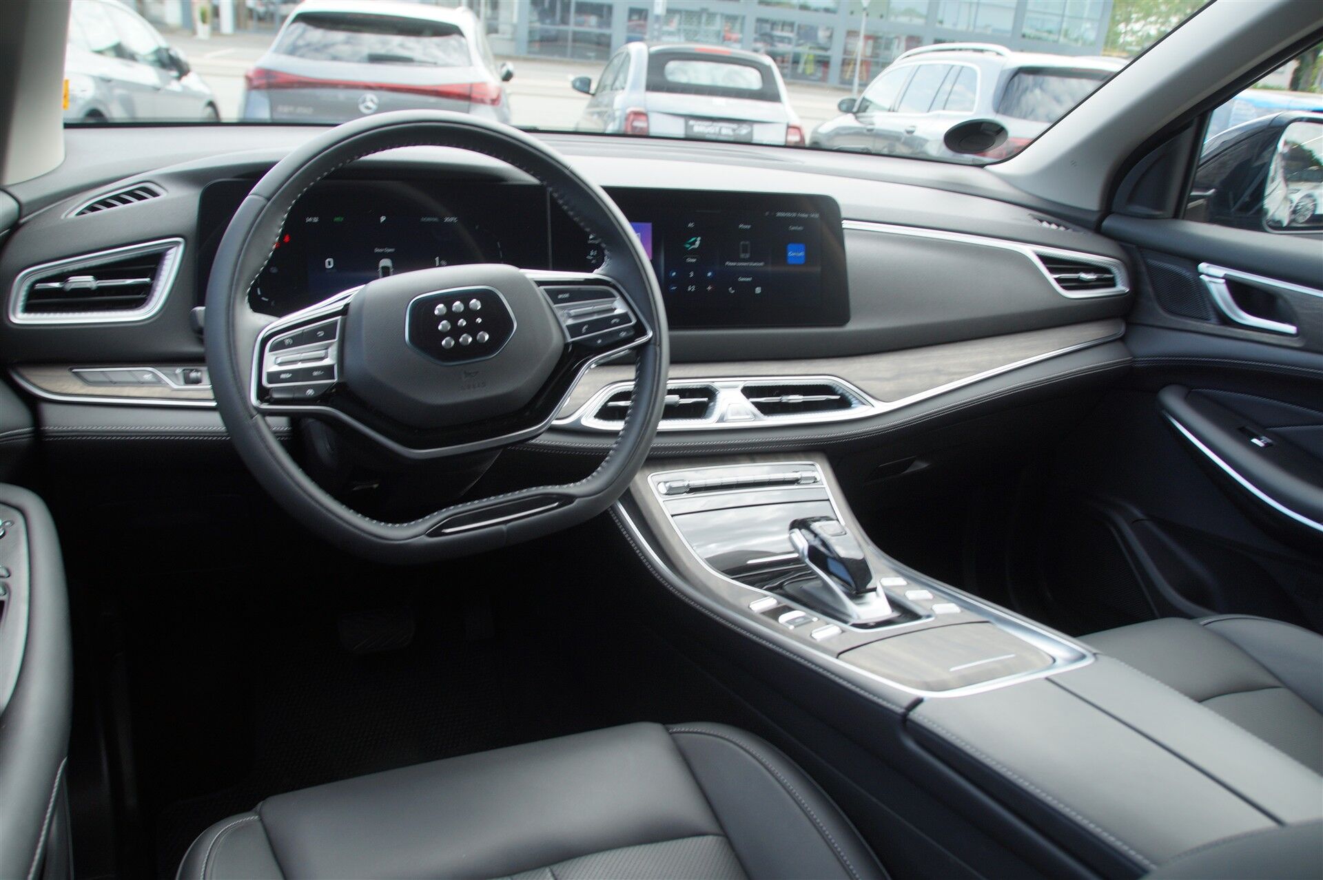 Billede af Navor E5 1,5 Plugin-hybrid Rock E-CVT 218HK 5d Aut.