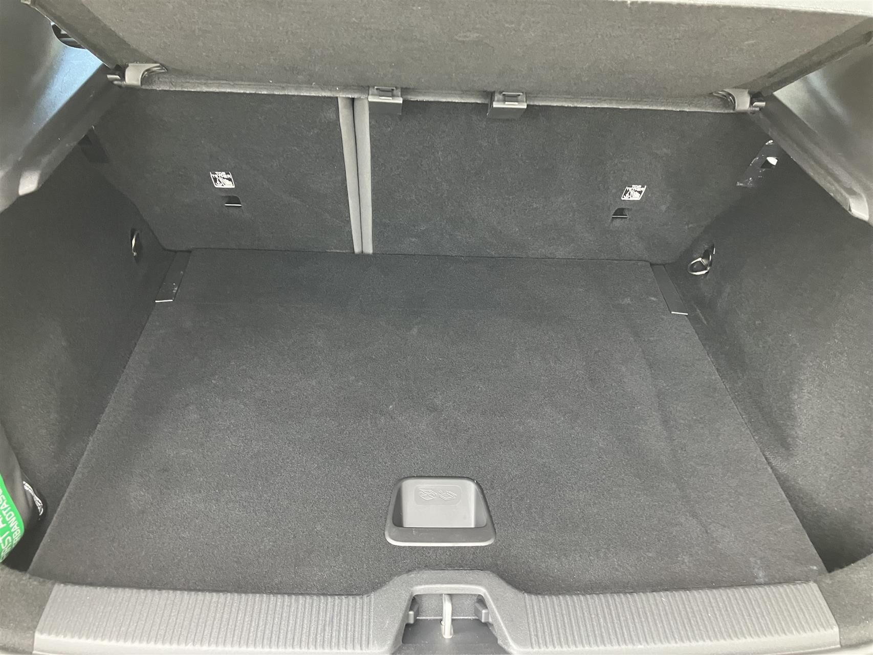 Billede af Volvo EX30 Single Motor Extended Range Plus 272HK 5d Aut.