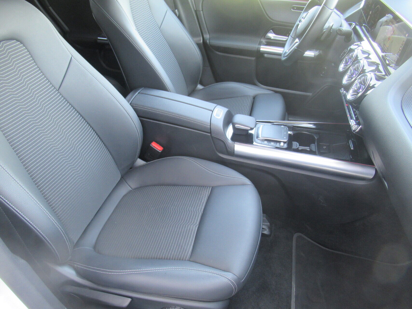 Billede af Mercedes-Benz EQA 250 EL 190HK 5d Aut.