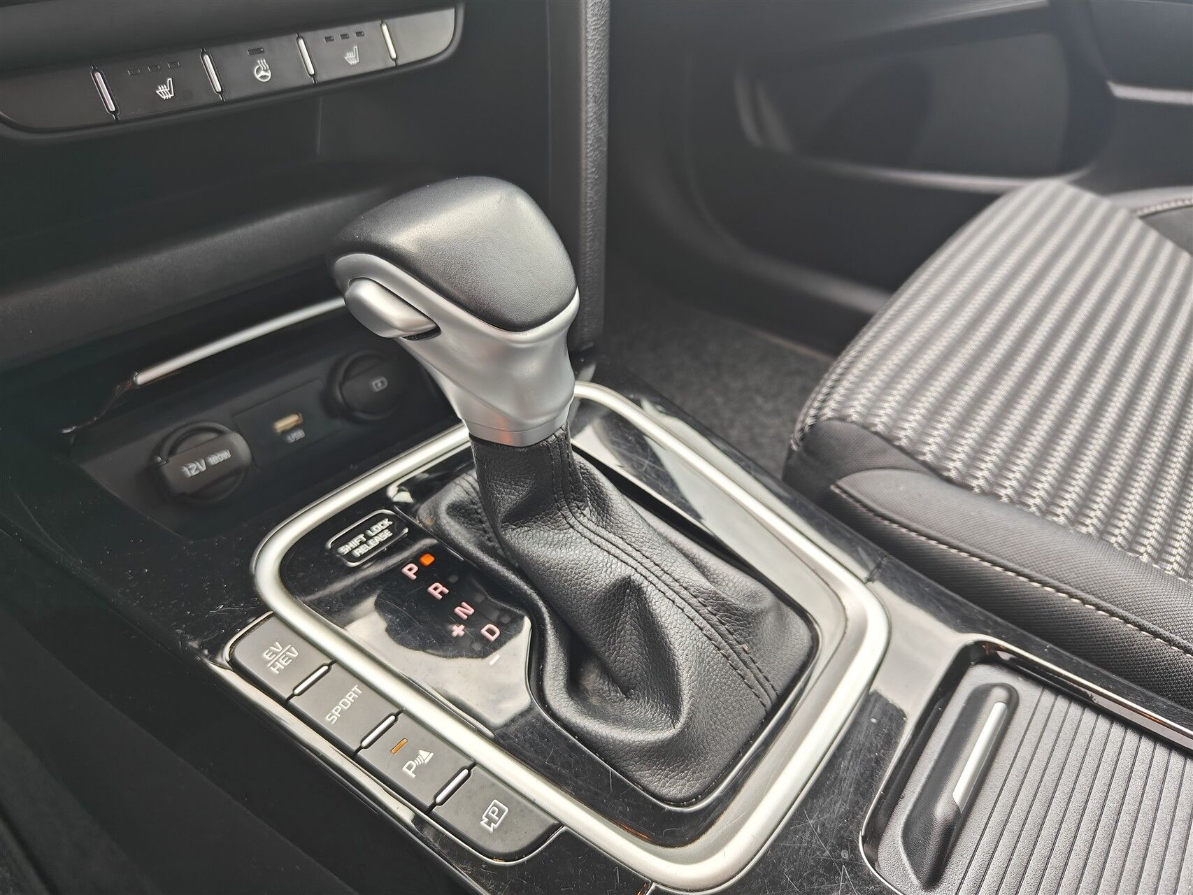 Billede af Kia Ceed SW 1,6 GDI PHEV  Plugin-hybrid Prestige DCT 141HK Stc 6g Aut.