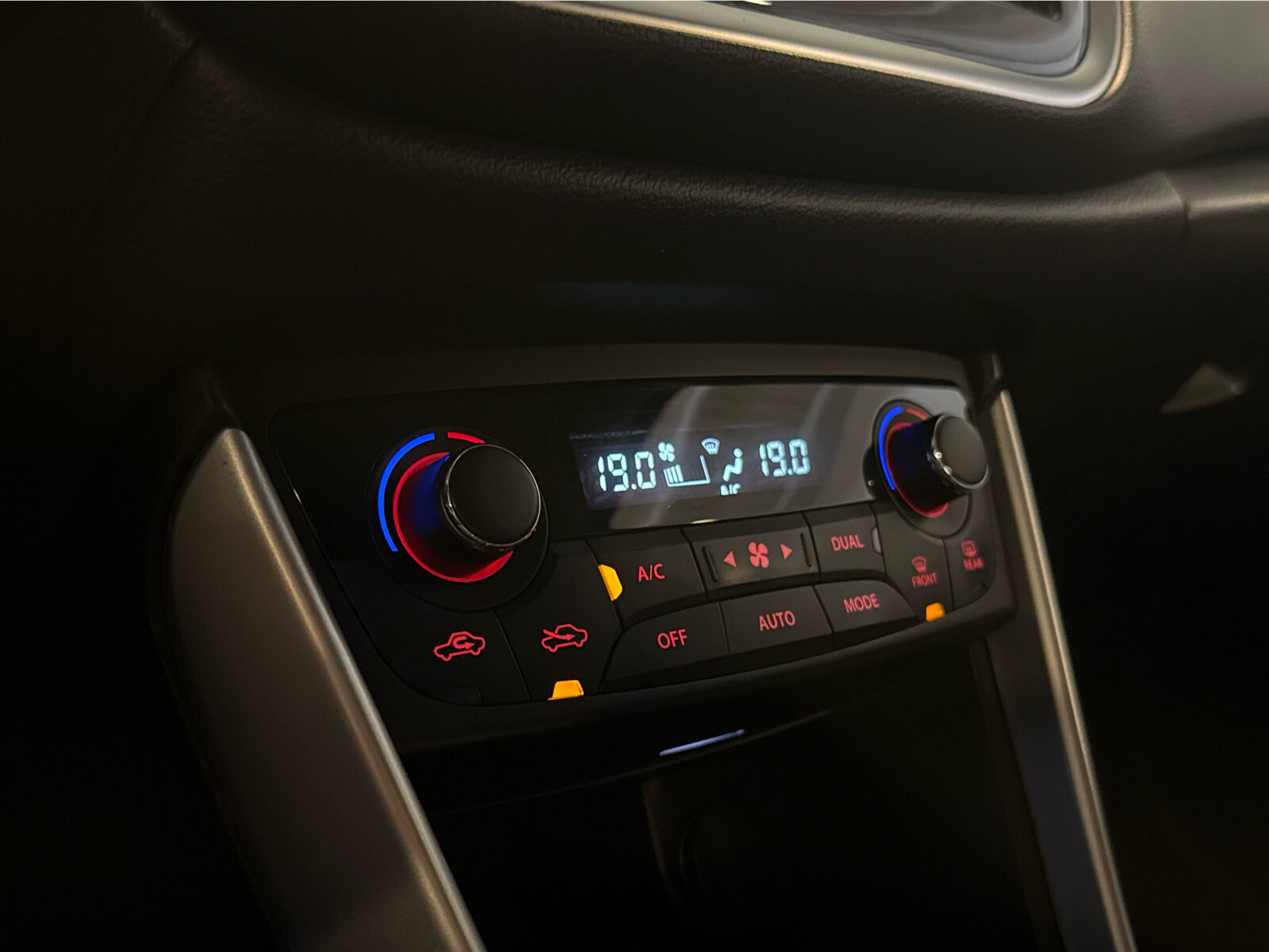 Billede af Suzuki S-Cross 1,0 Boosterjet Active Holiday 112HK 5d