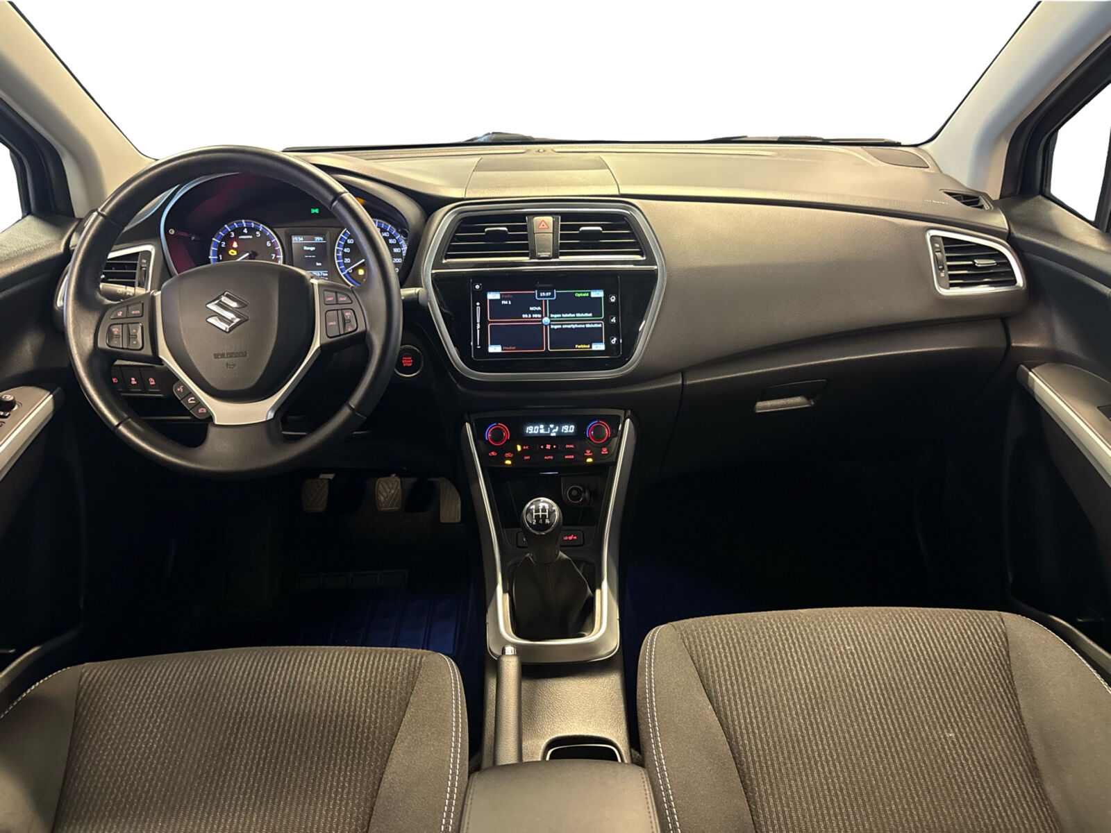Billede af Suzuki S-Cross 1,0 Boosterjet Active Holiday 112HK 5d