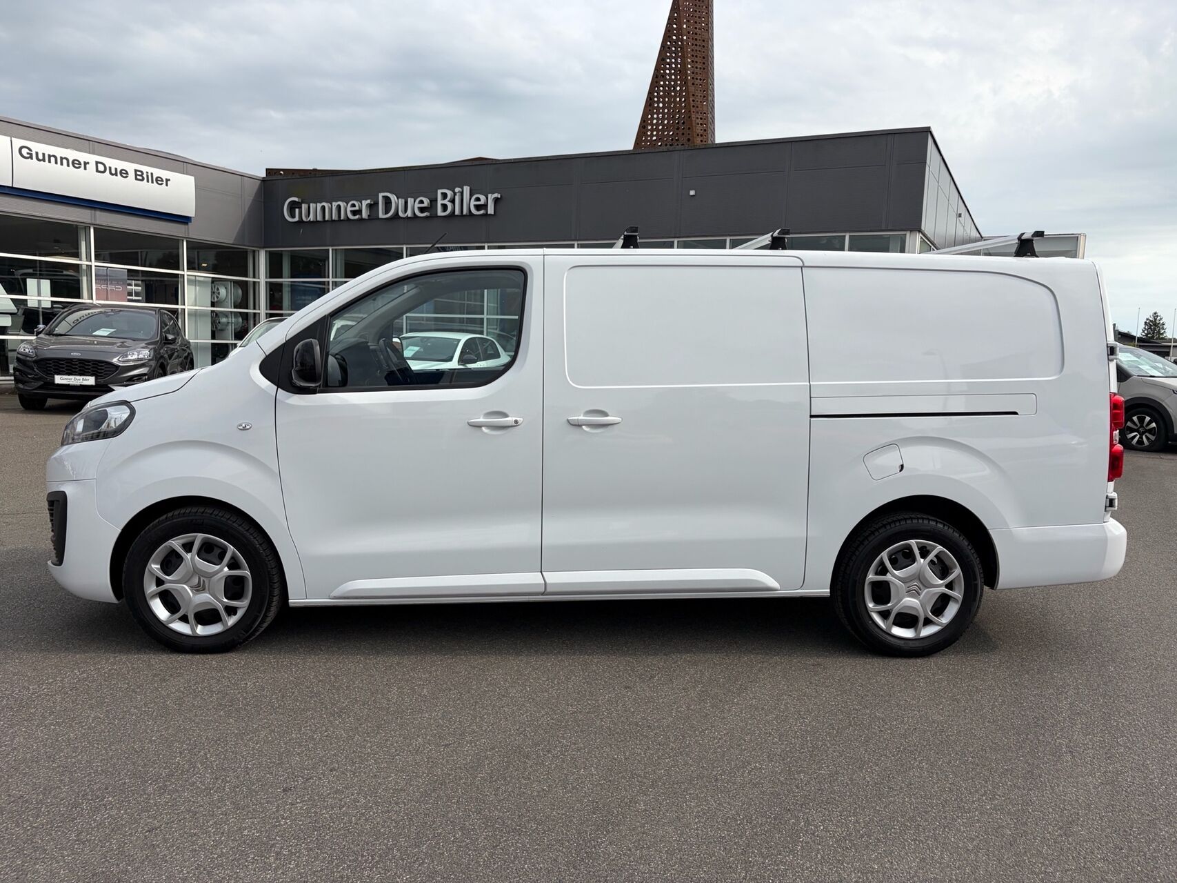 Billede af Citroën Jumpy L3 2,0 Blue HDi Masterline EAT8 145HK Van 8g Aut.